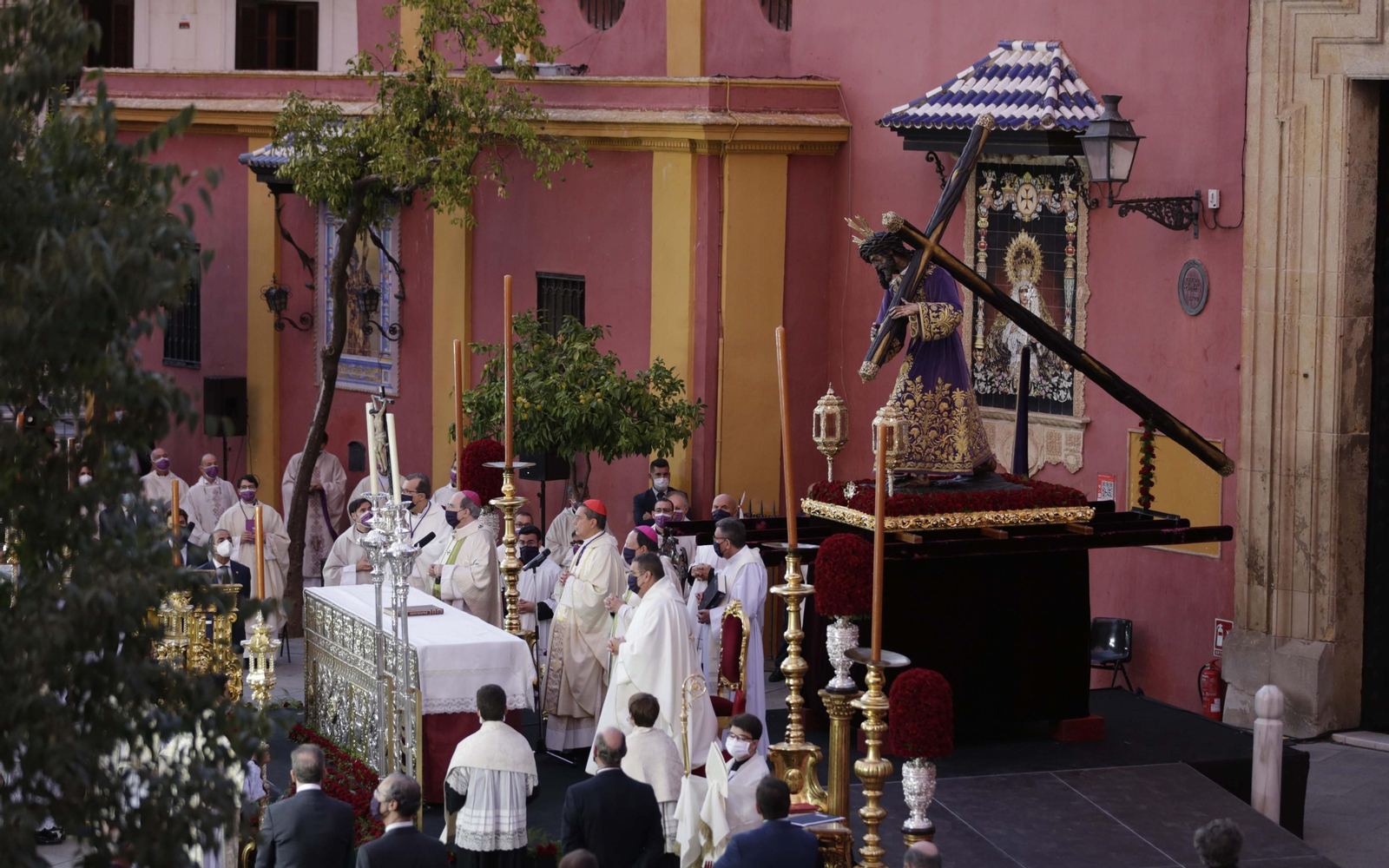 Las imágenes de la misa por el cuarto centenario del Gran Poder
