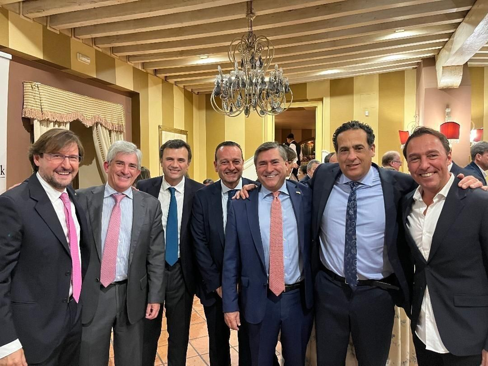 Manolo Navarro, Ignacio Estrella, el alcalde Bruno García, Sergio Rodríguez, Fernando Estrella, José Luis Delfín y José Manuel Cossi.