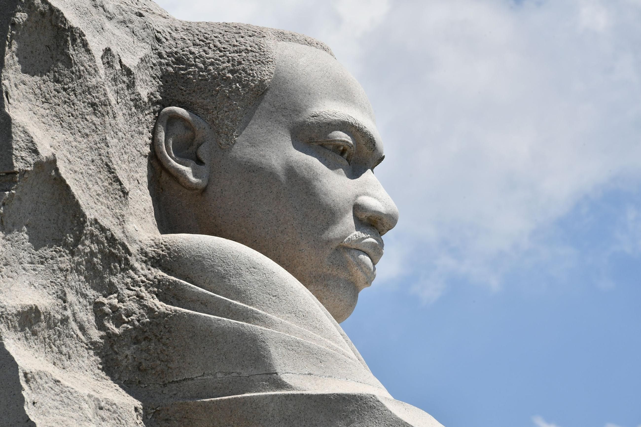 Trump desclasifica más de 230.000 documentos sobre el asesinato de Martin Luther King