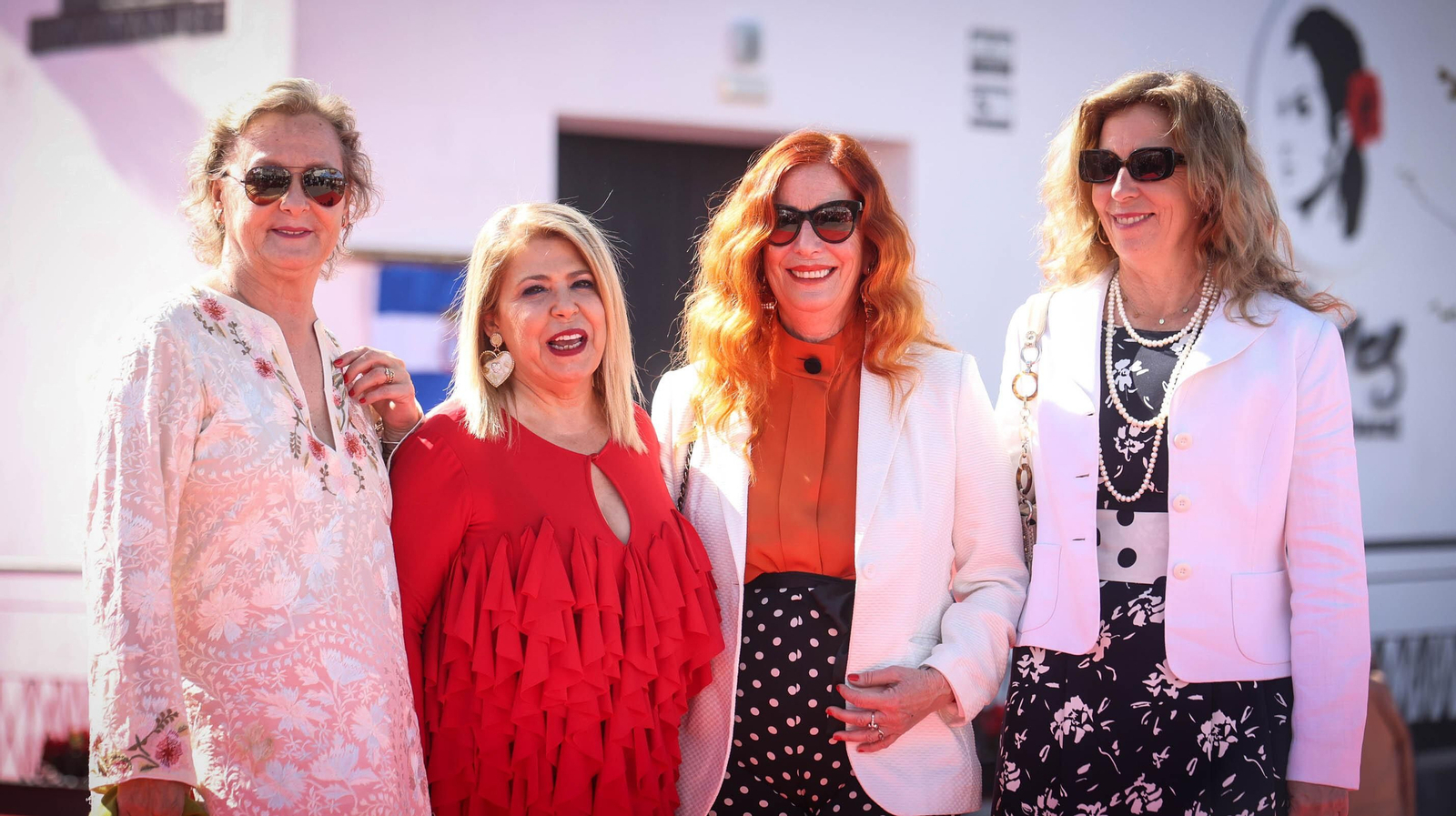 Toda la familia de Lola Flores y muchos famosos en Jerez en la inauguración de su Centro Cultural Toda la familia de Lola Flores y muchos famosos en Jerez en la inauguración de su Centro Cultural