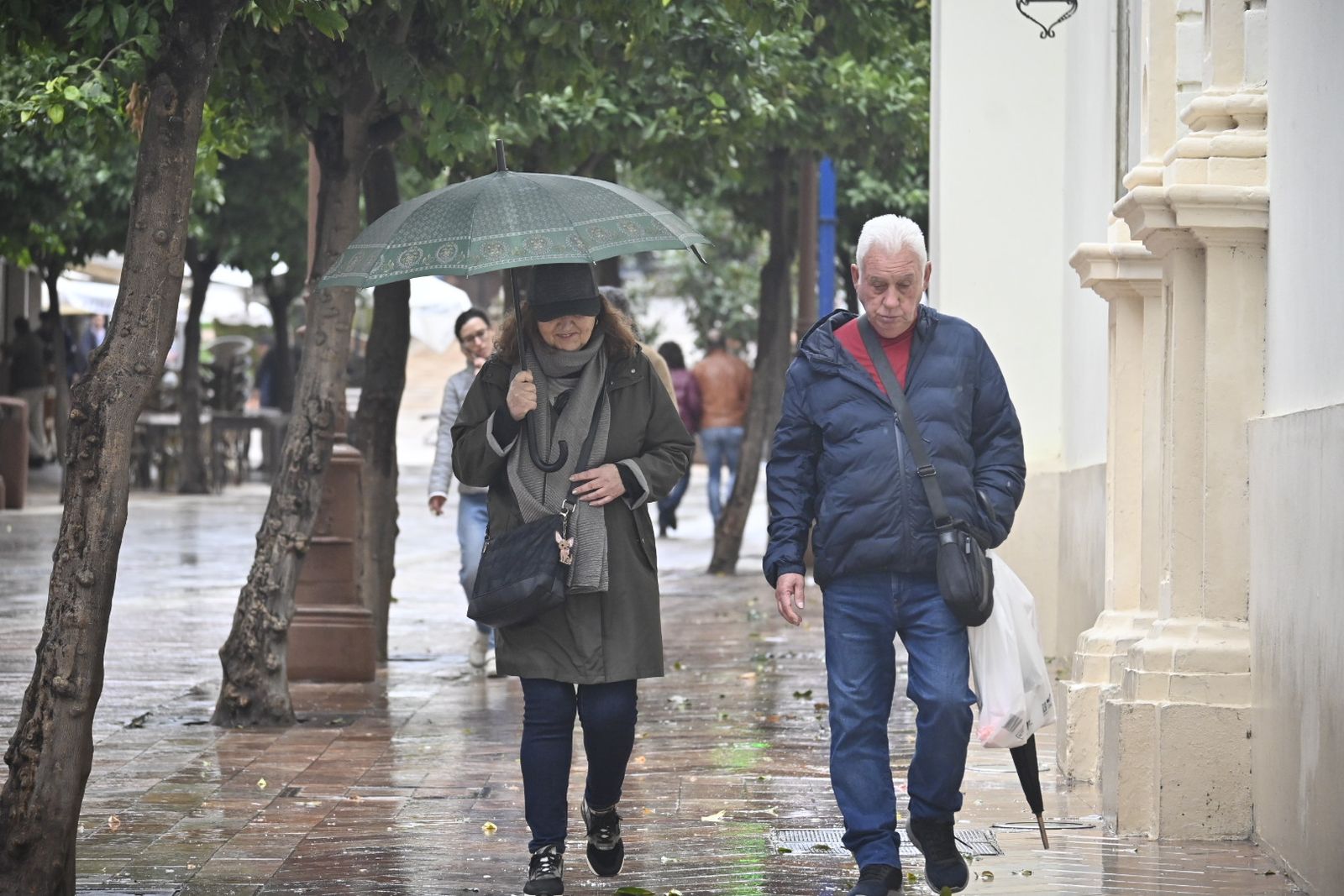 Fotografías de ambiente en la mañana del 3 de enero en Huelva