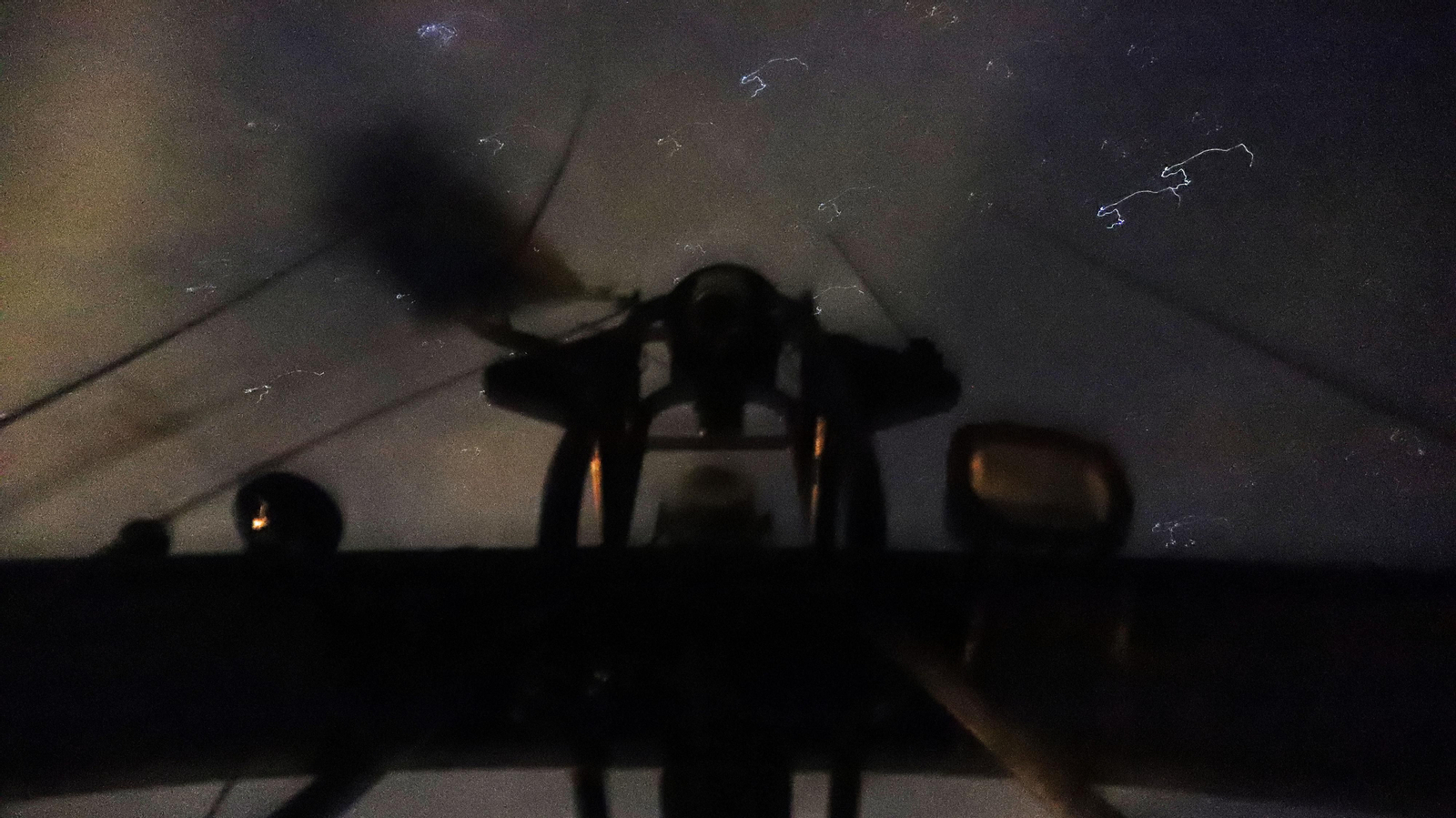 Patrulla en el Águila 2 de Vigilancia Aduanera