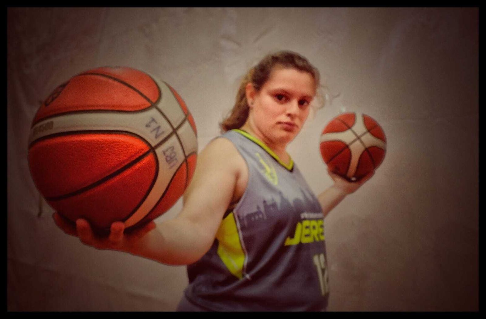 Fátima Herrera, jugadora del DKV Baloncesto Jerez.
