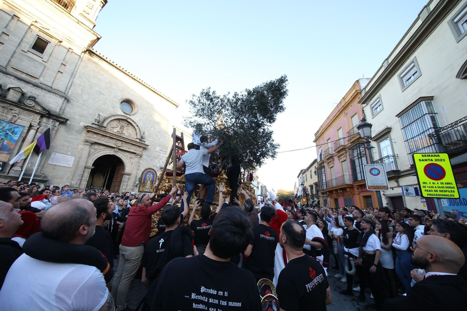 Miércoles Santo en Jerez: Hermandad del Prendimiento