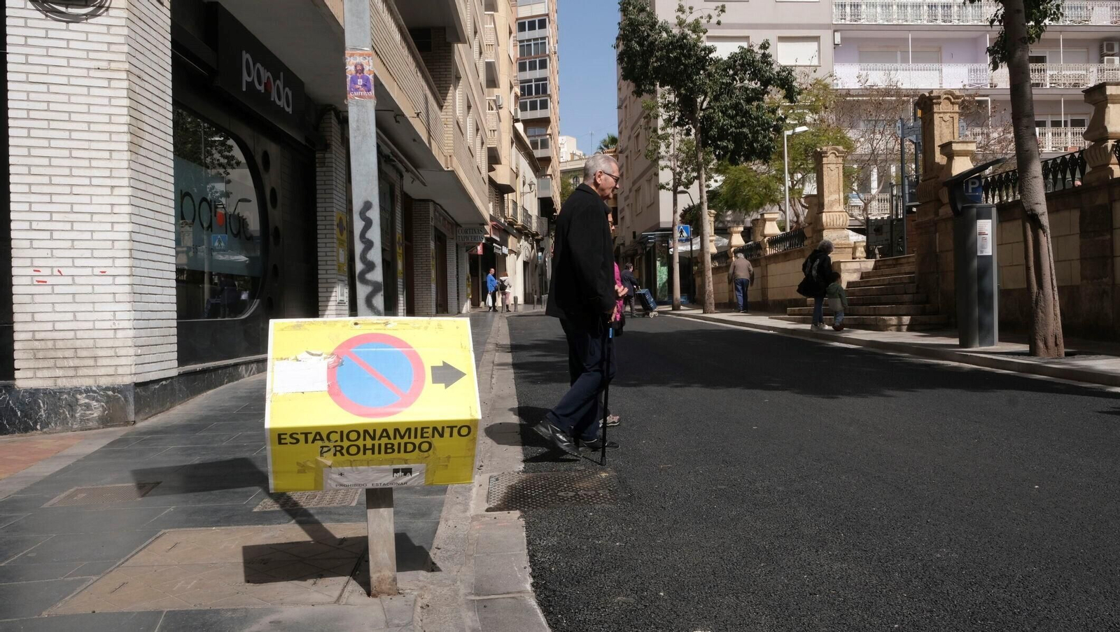 Asfaltado de las calles perimetrales de la plaza San Pedro, incluido en el proyecto de remodelación.