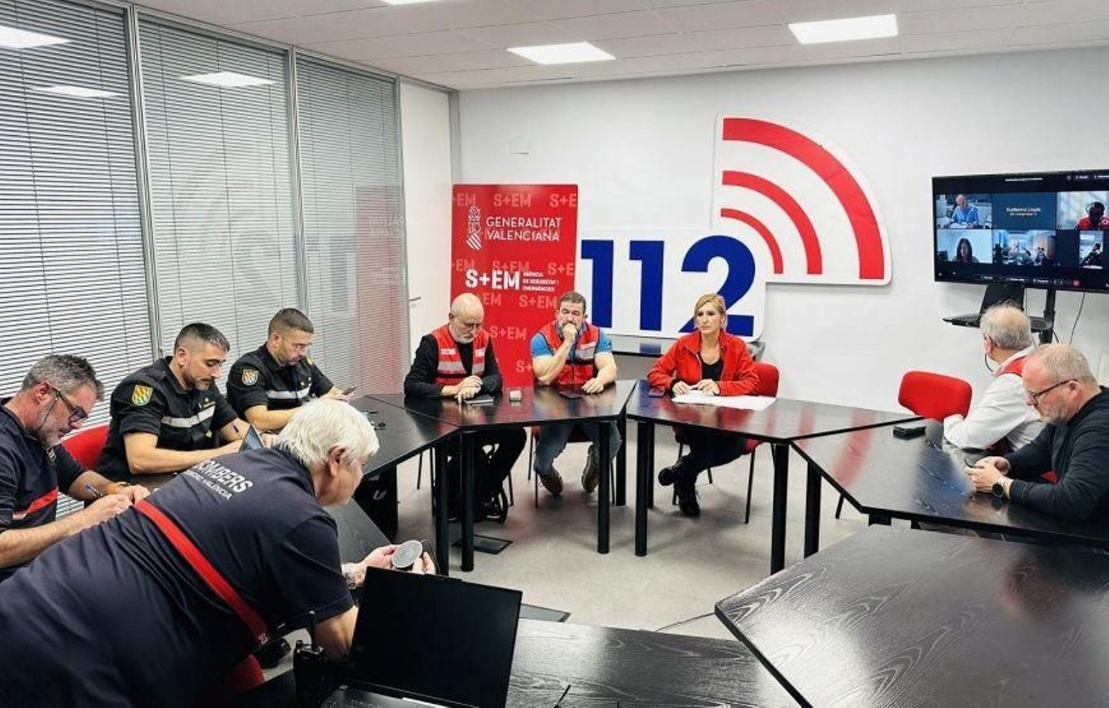 Imagen de la reunión del Cecopi el día de la tragedia aportada por la defensa de la ex consellera Salomé Pradas.