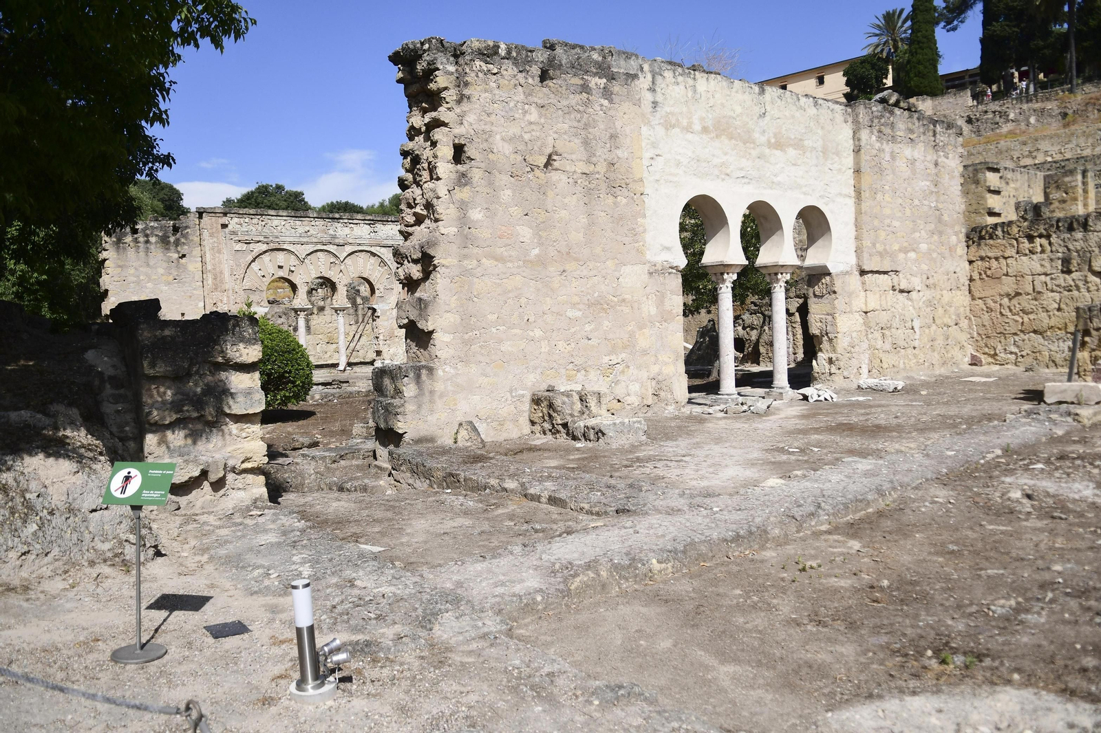 Paseo por Medina Azahara