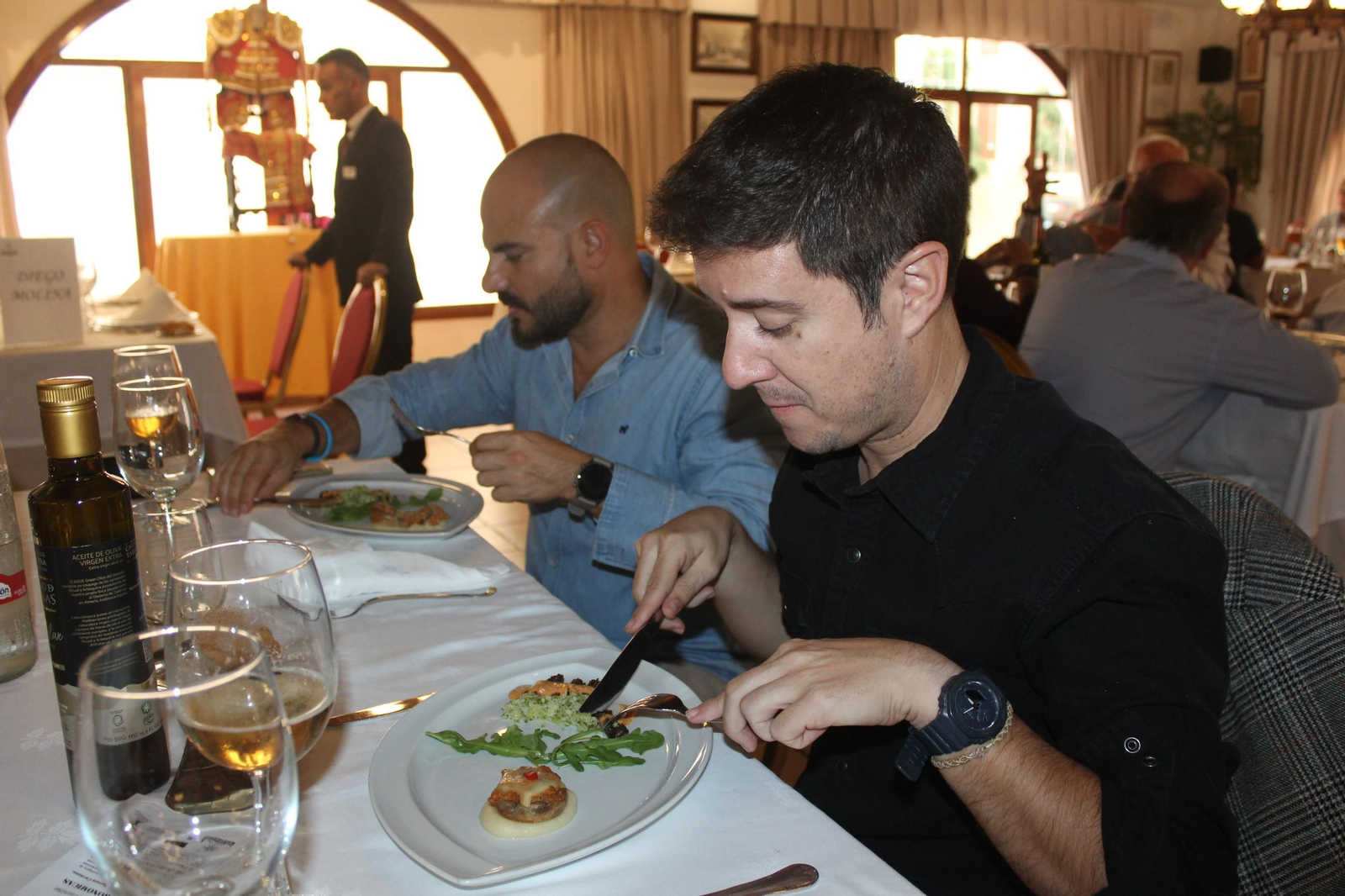 Las mejores fotos de la Terraza Carmona y sus jornadas del toro bravo en la cocina