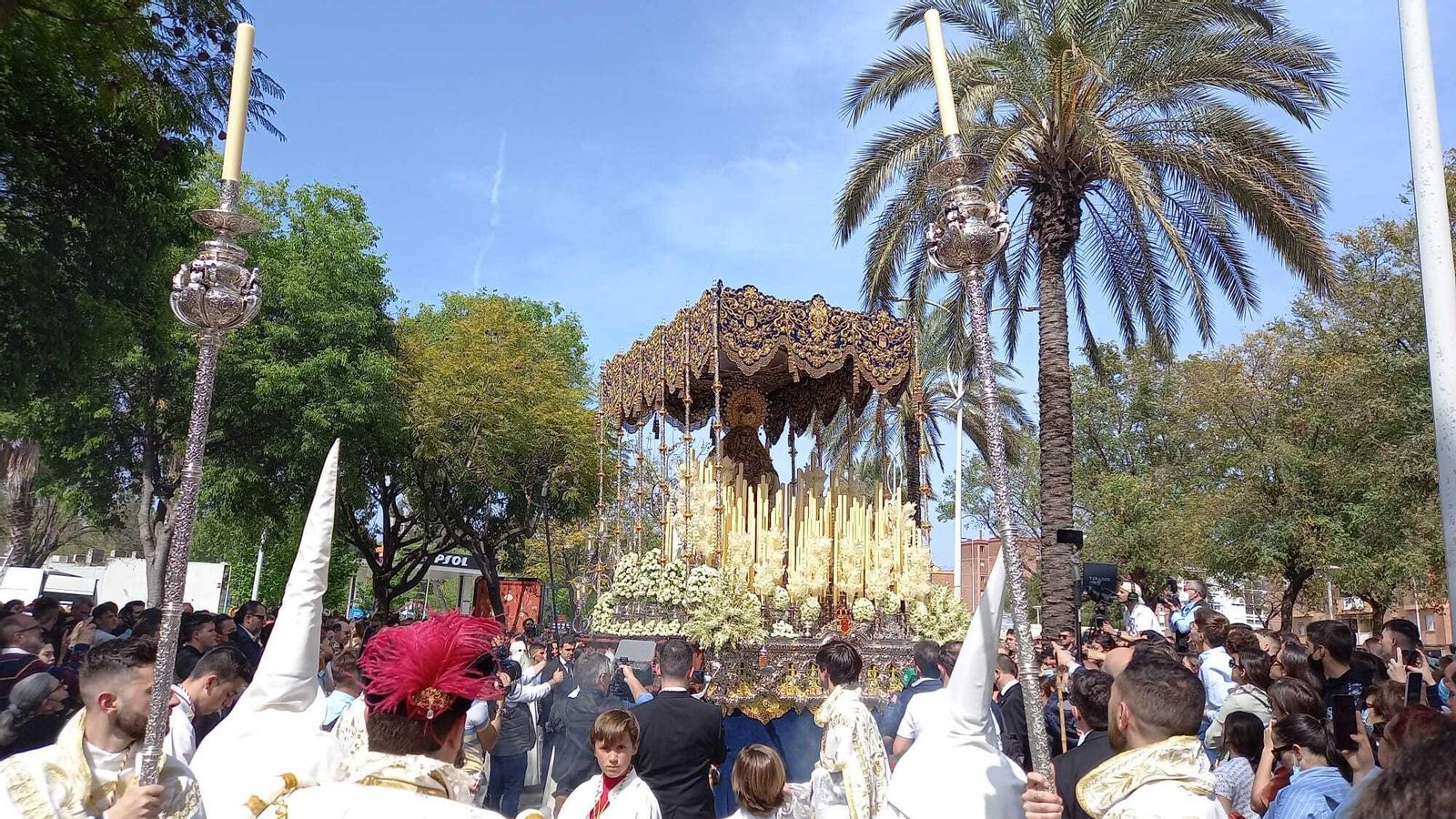 La Virgen de la Merced, a su salida de San Antonio de Padua.