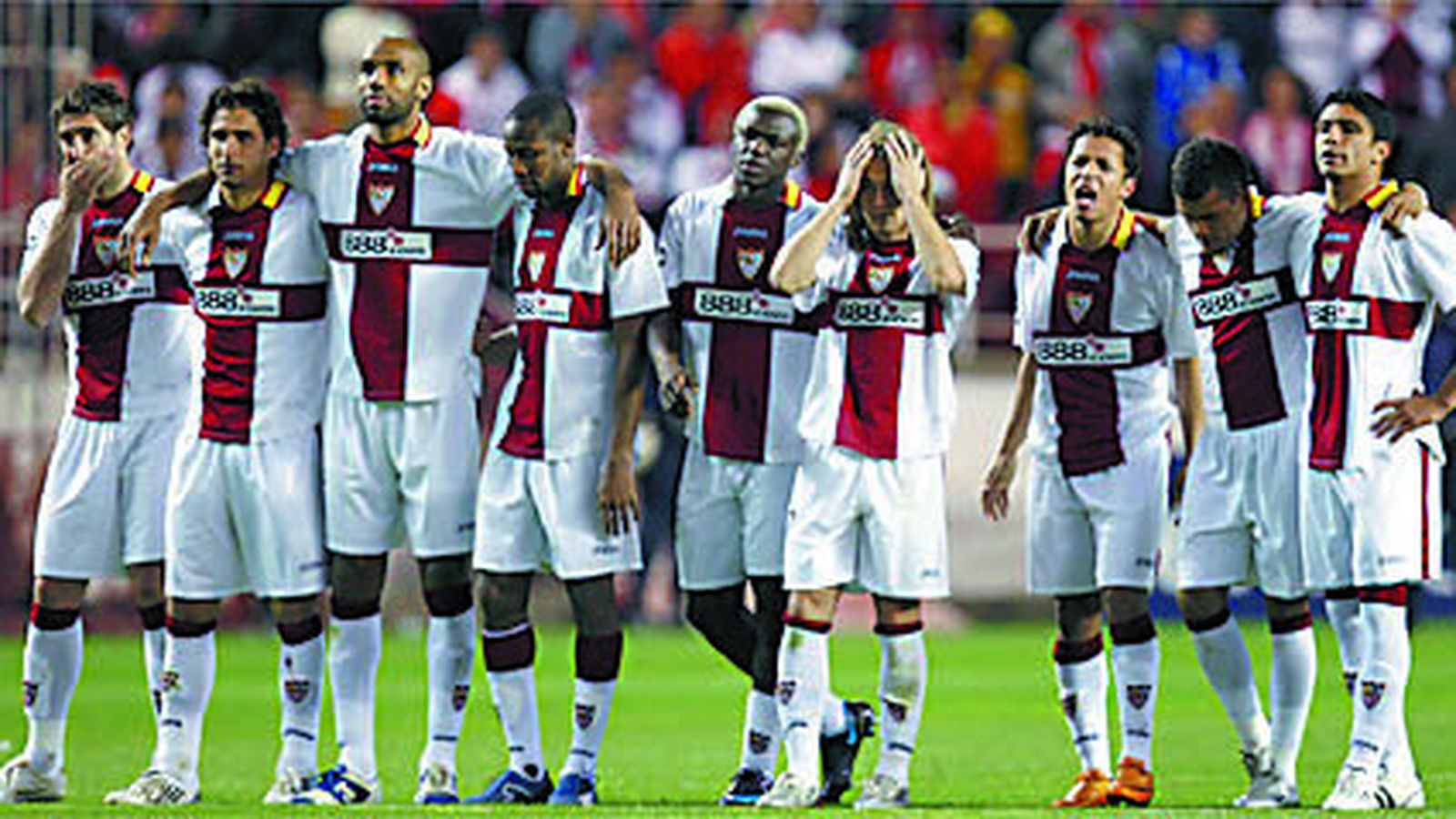 El Sevilla cayó eliminado en octavos de la Liga de Campeones ante el Fenerbahce turco.