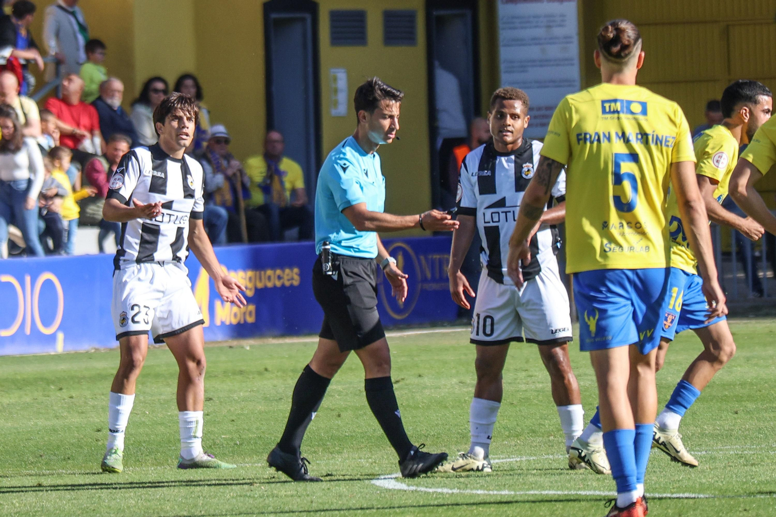 Las fotos del Orihuela-Balona de Segunda Federación (1-2)