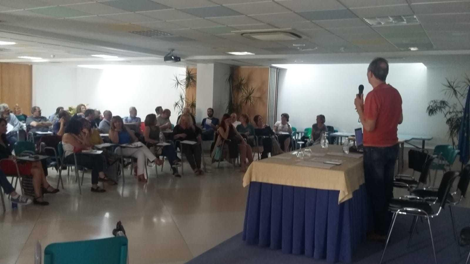 USTEA aprueba cuatro resoluciones para apoyar al profesorado interino