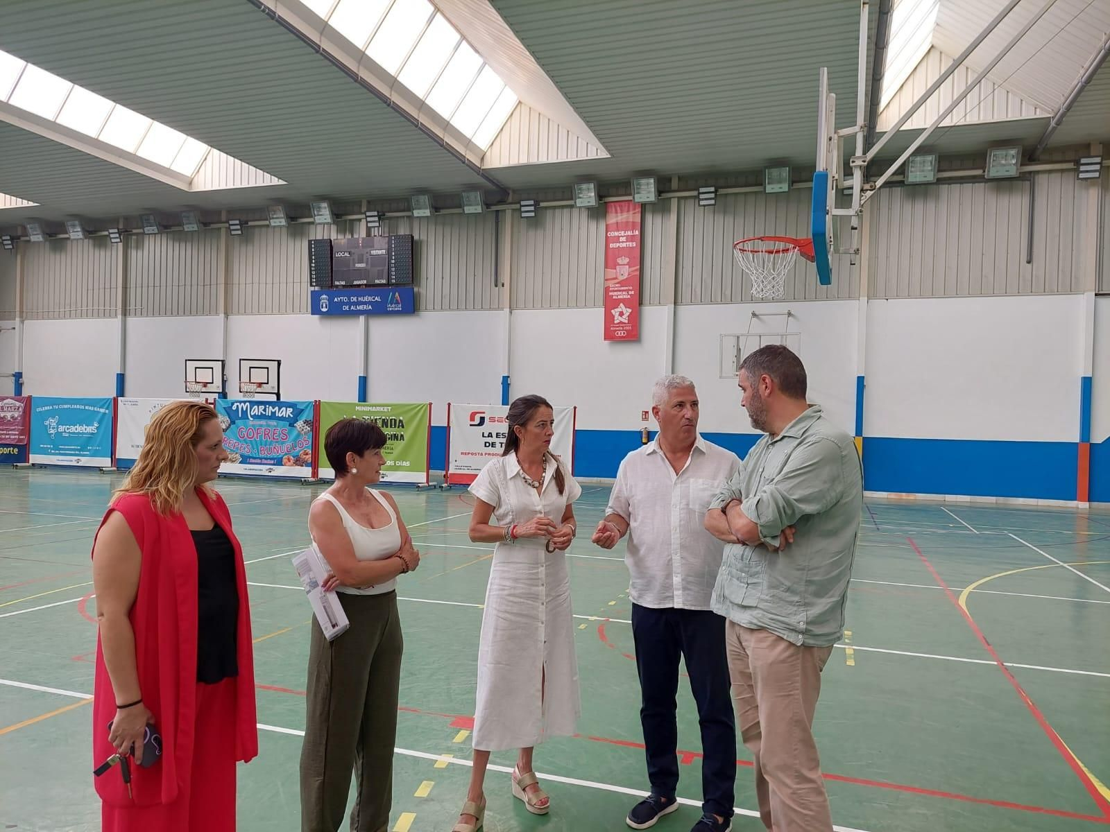 Visita al pabellón de Huércal de Almería.