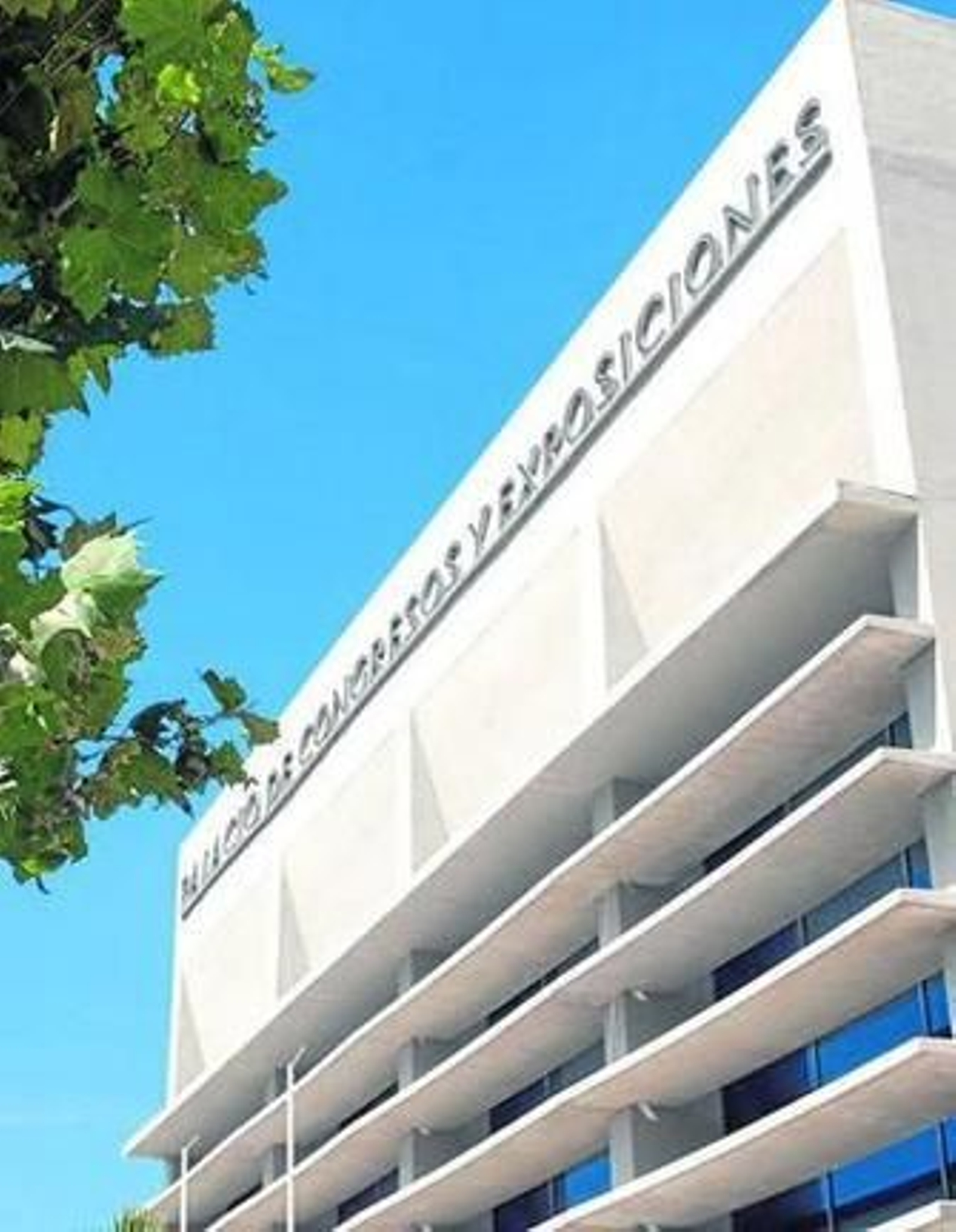 Fachada del Palacio de Congresos.