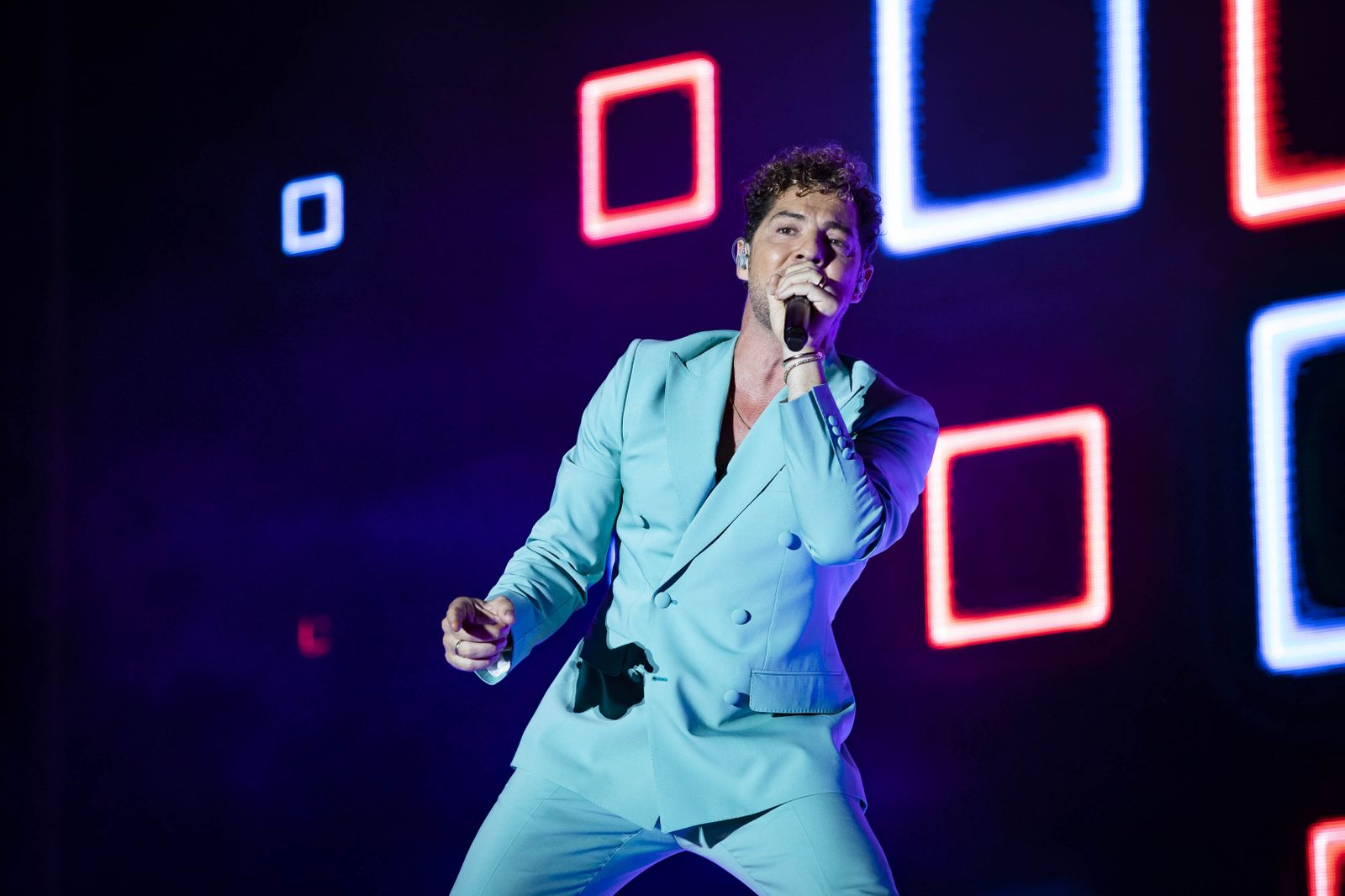 Búscate entre las imágenes del concierto de David Bisbal en Concert Music Festival de Chiclana