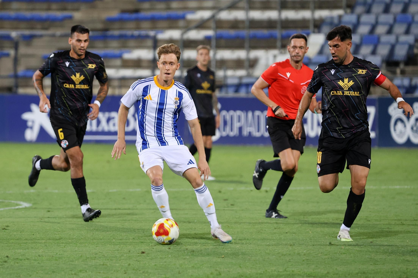 Las mejores imágenes del Trofeo Colombino con el Recreativo de Huelva, Zamora y Cacereño