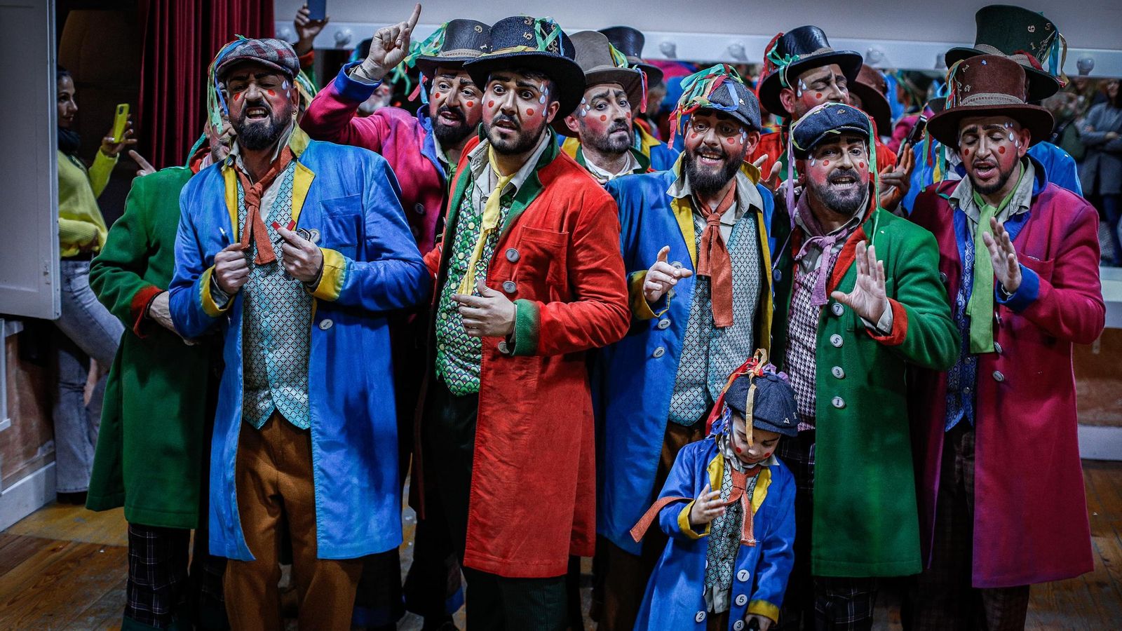 Búscate entre las mejores imágenes de la sexta sesión de cuartos de final del COAC 2025