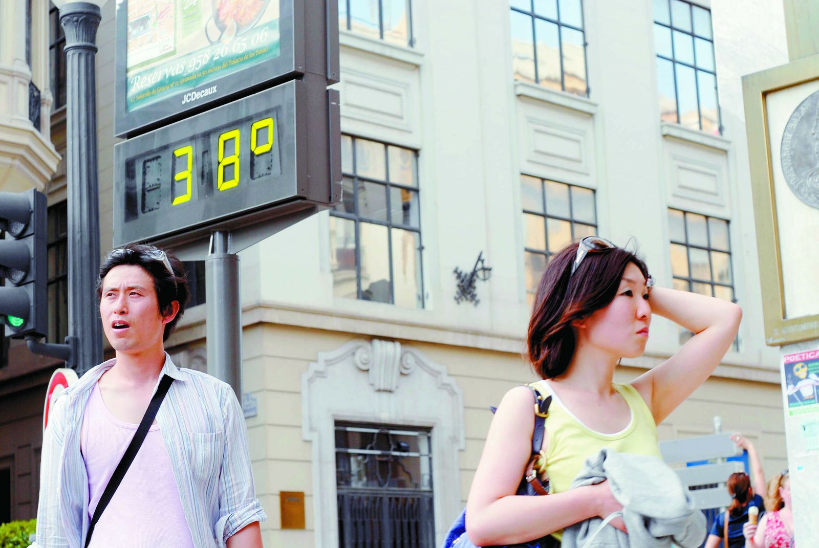 Los termómetros rozan hoy los 40 grados, ante el agobio de los turistas