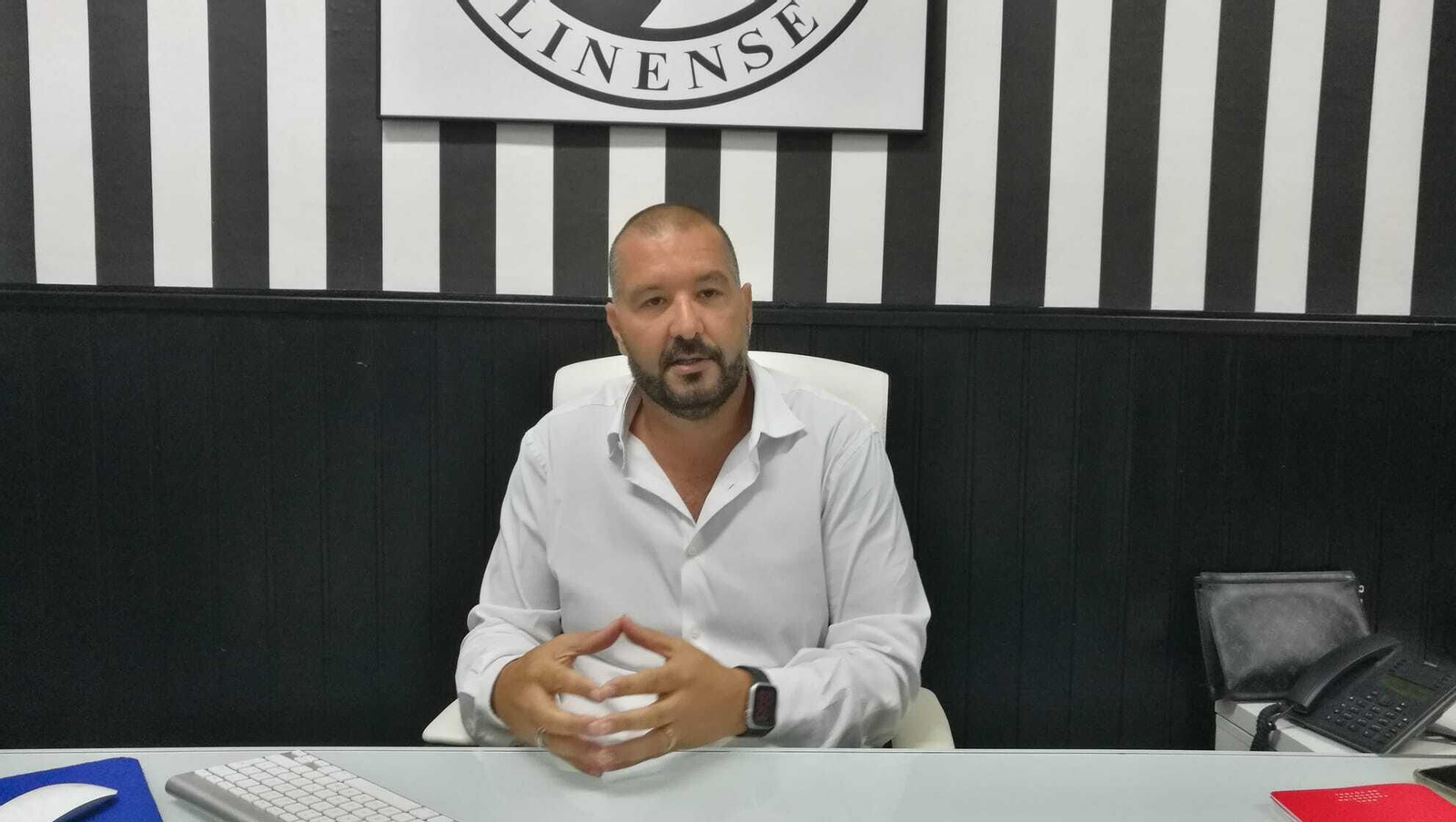Raffaele Pandalone, presidente de la Real Balompédica, en su despacho