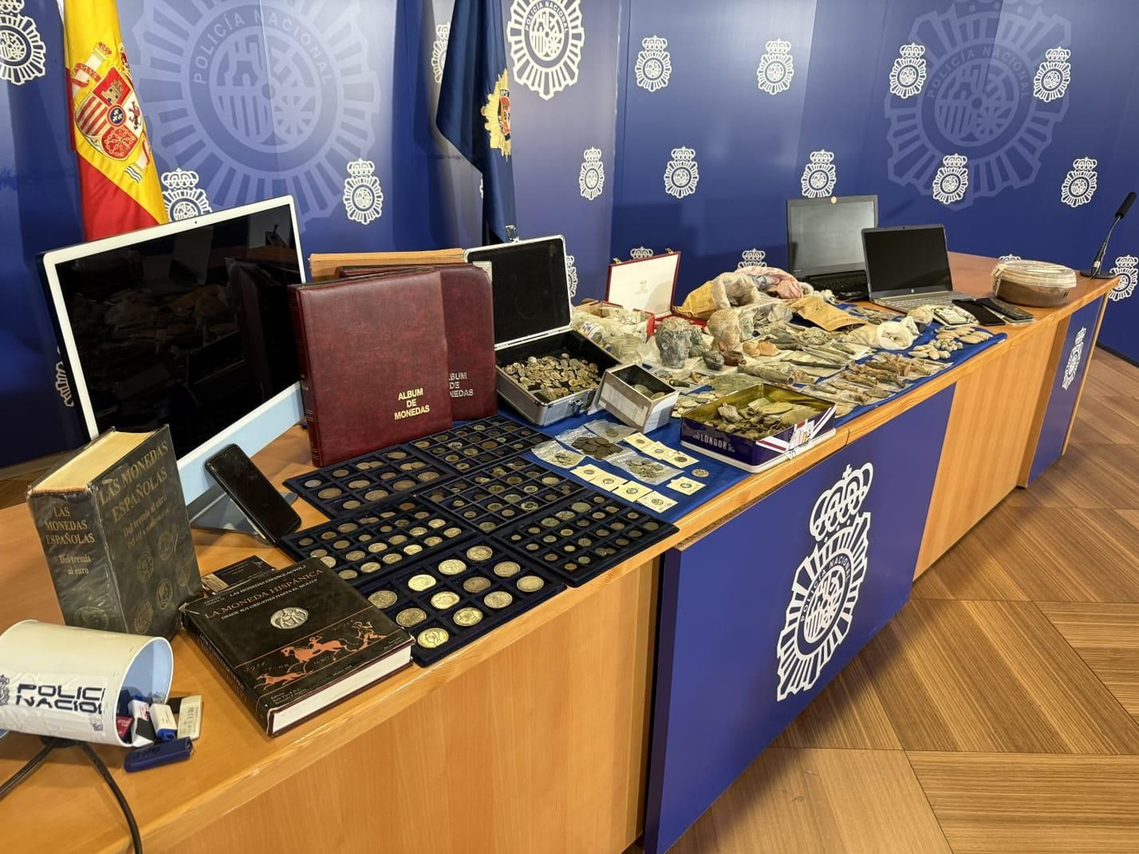 Objetos recuperados por la Policía Nacional.