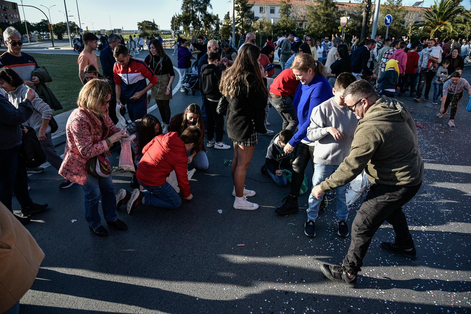 Imágenes del público en las cabalgatas por La Orden, Cardeñas y Las Colonias