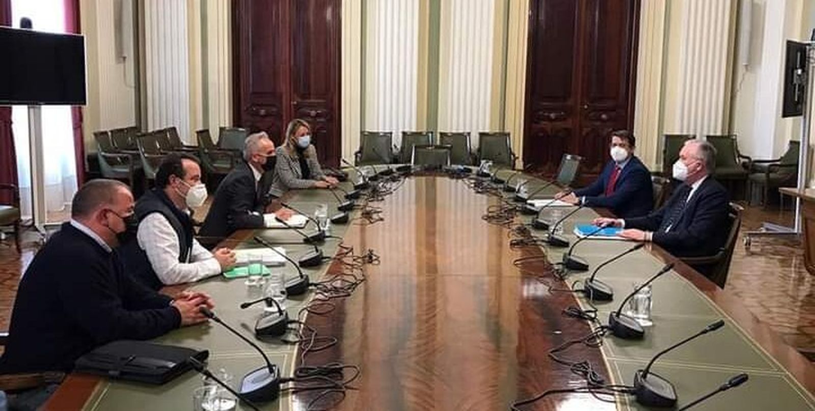 Un momento de la reunión celebrada en el Ministerio de Agricultura.