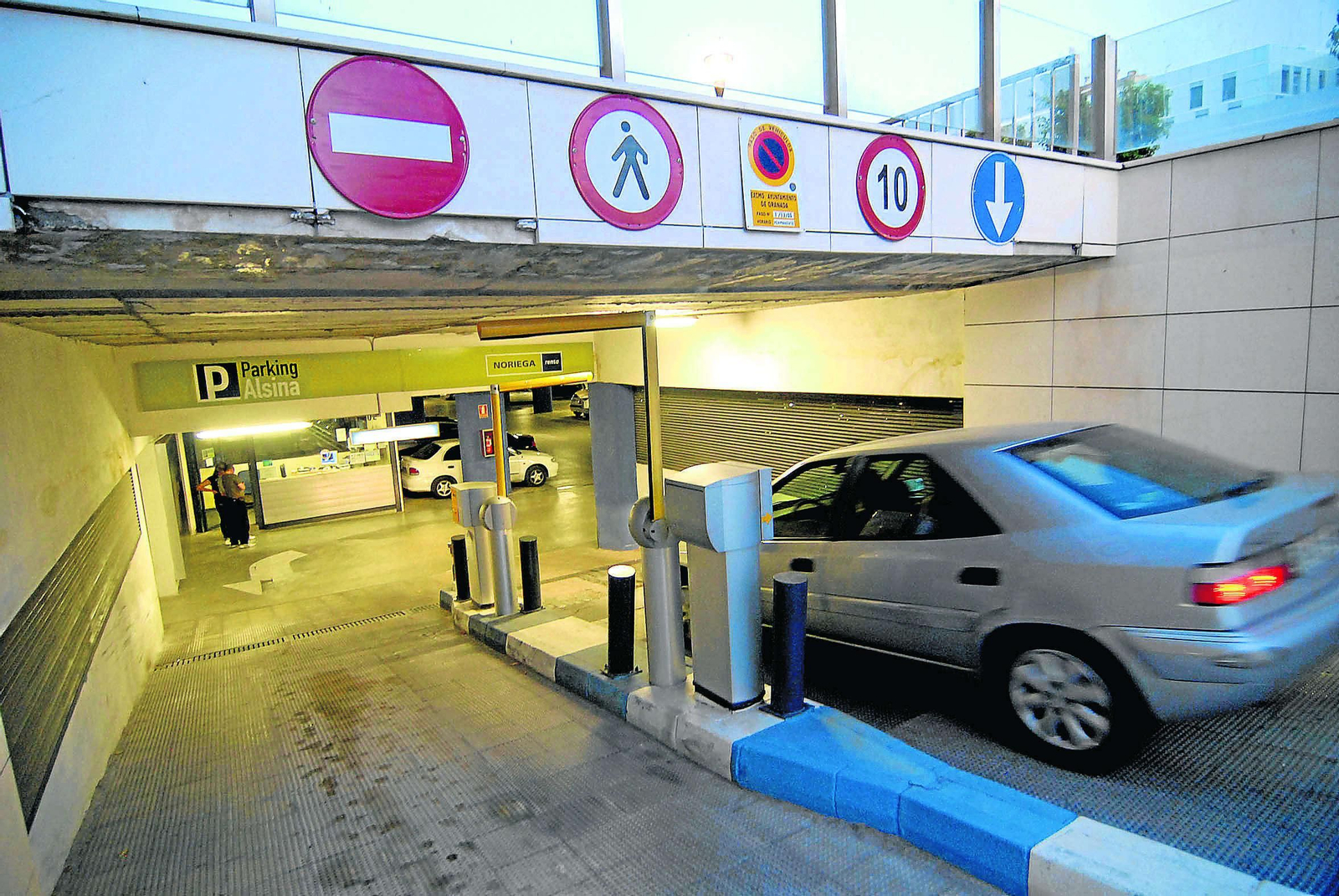 El parking de Alsina es uno de ellos. El parking de Alsina es uno de ellos.