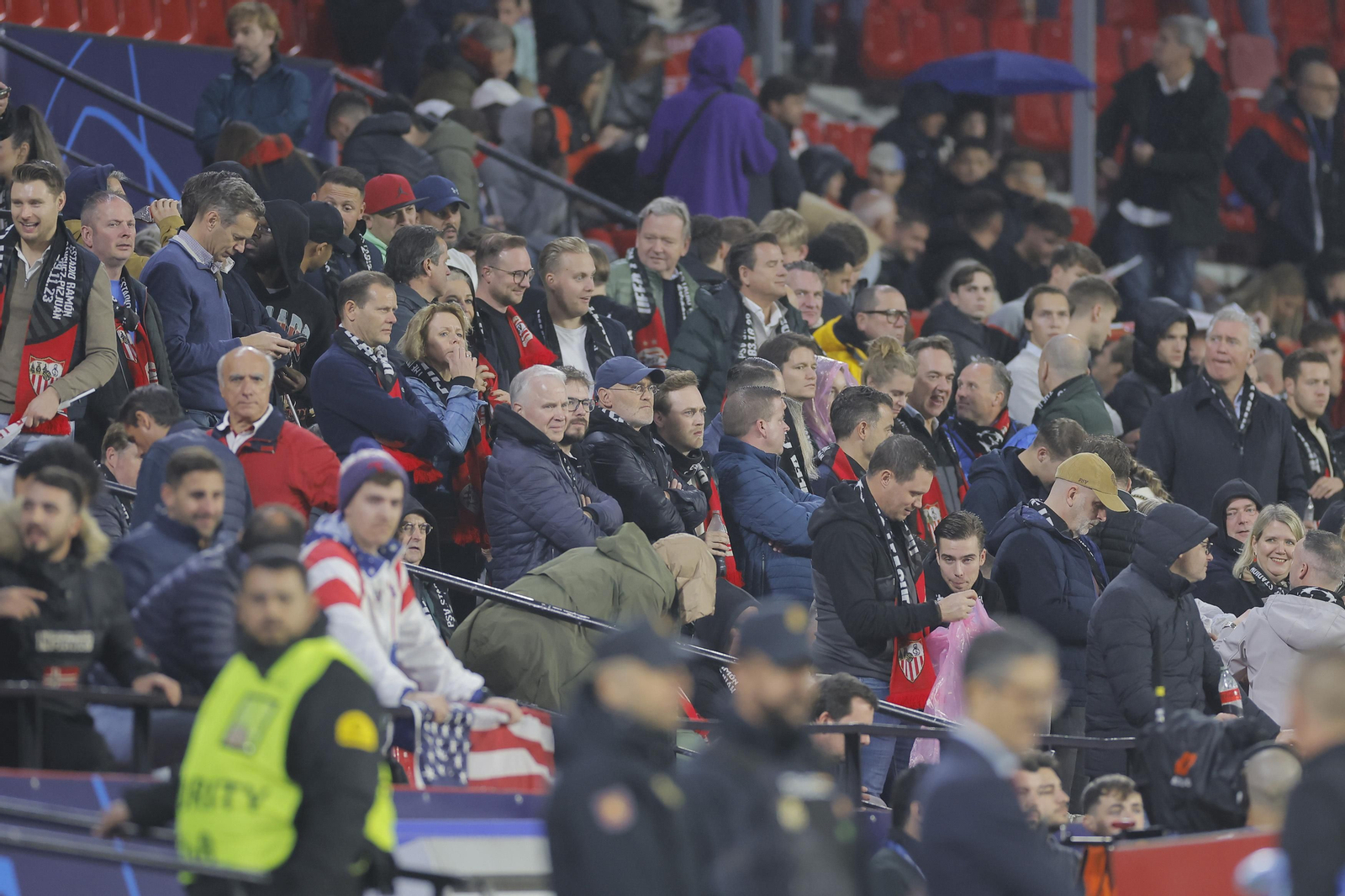 Búscate en las fotos del Sevilla Fc- PSV