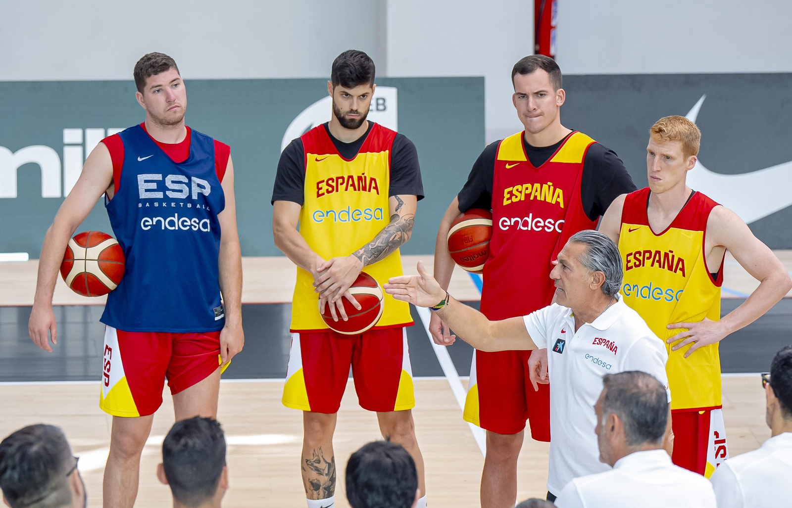 España vuelve a trabajar en Madrid con Alberto Díaz y Yankuba Sima España vuelve a trabajar en Madrid con Alberto Díaz y Yankuba Sima
