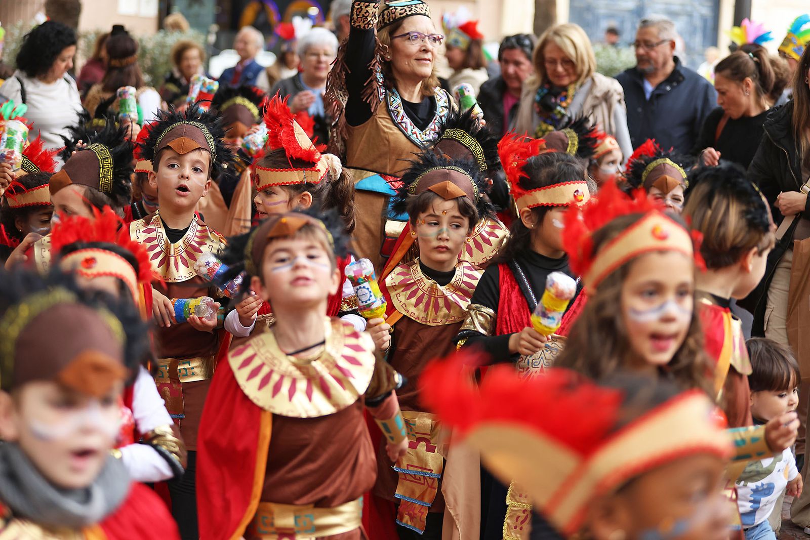 Imágenes del desfile “Un paseo por la historia”  de los niños del colegio Funcadia de Huelva