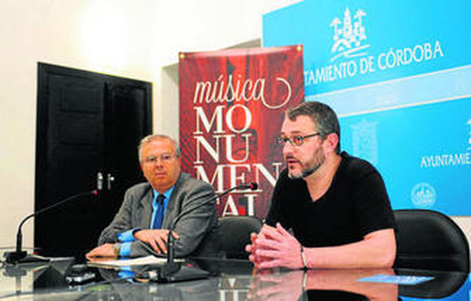Juan Miguel Moreno Calderón y Javier Sáenz-López, ayer, en la presentación del concierto.