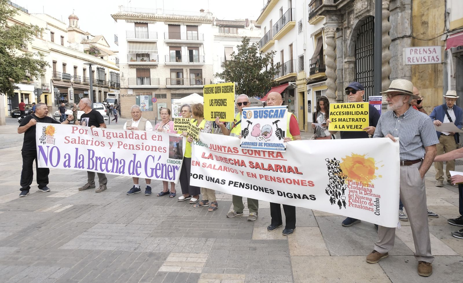 Las imágenes de la manifestación de los pensionistas en Córdoba