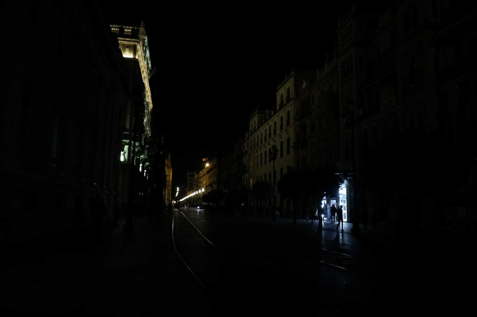 Un apagón eléctrico en el centro de Sevilla