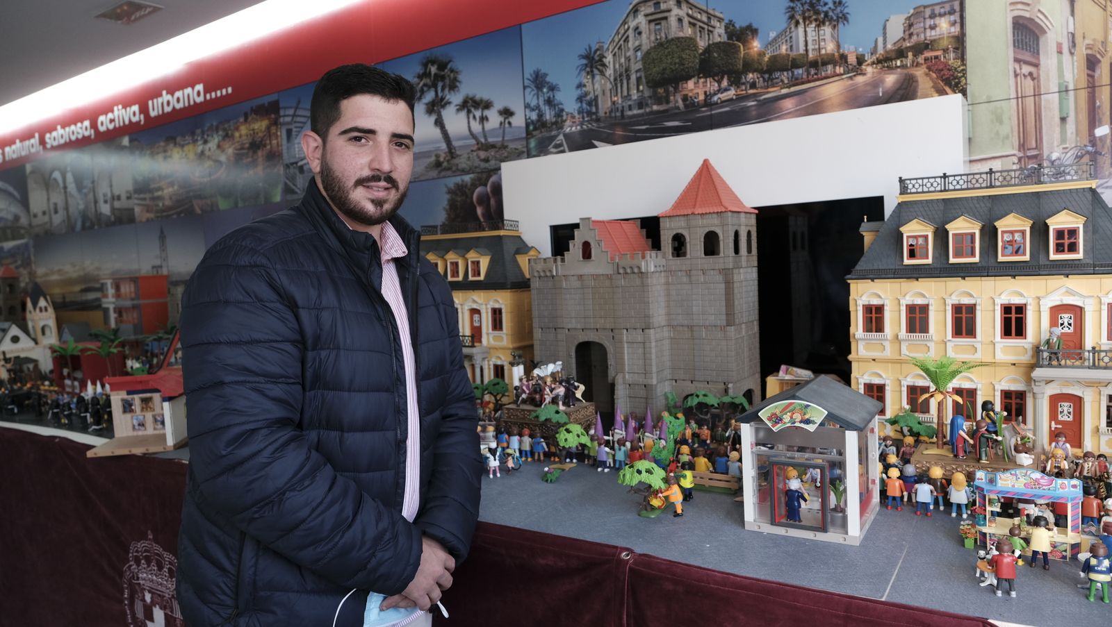 Inauguración de la exposición de playmobil de semana santa de Almería