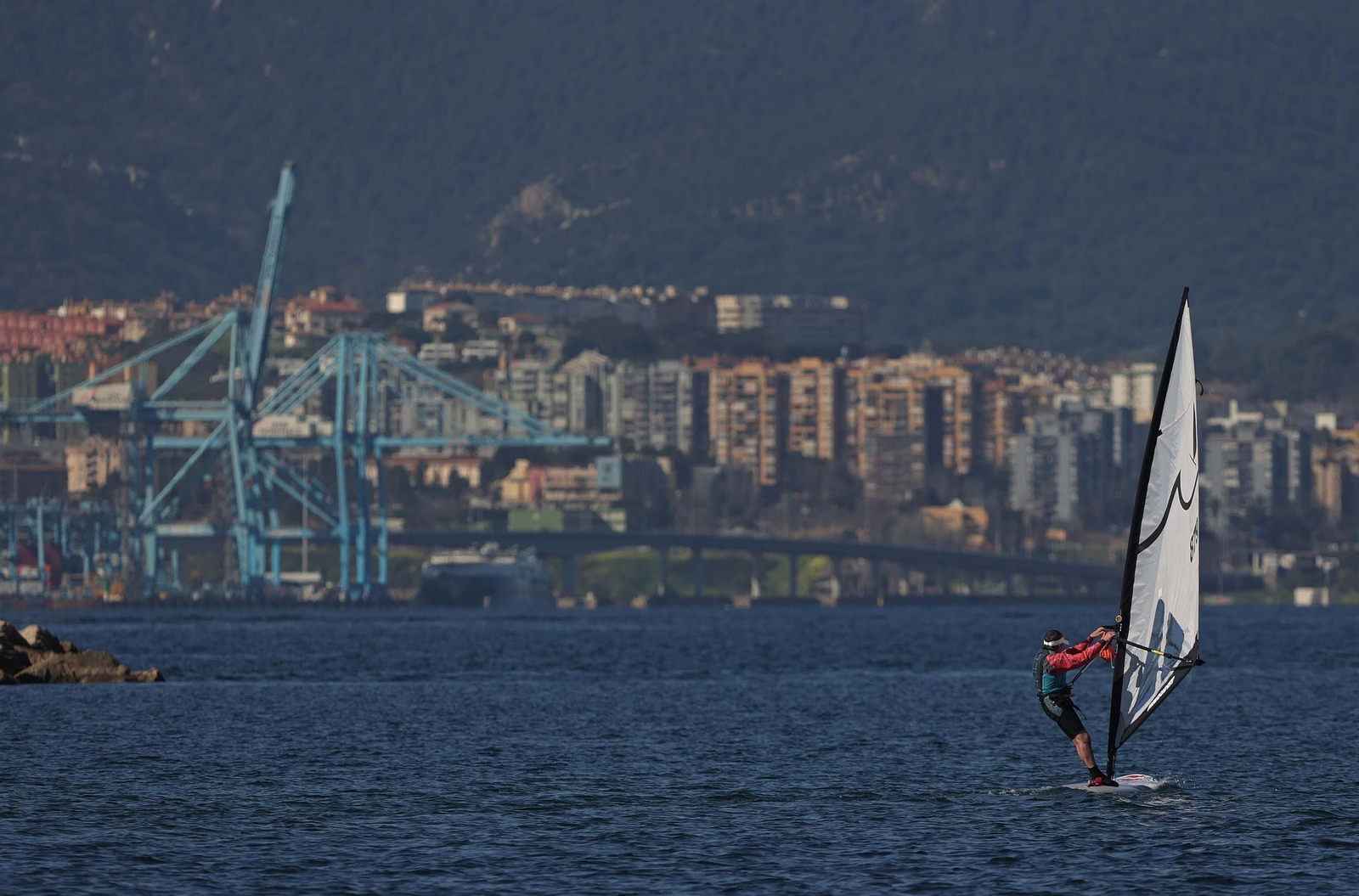 Fotos de la segunda jornada de la Copa de Andalucía de la clase windsurfer en La Línea