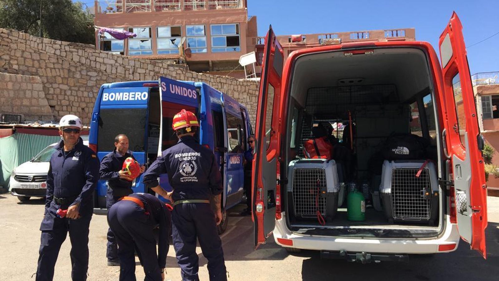 Primer día de los bomberos de Huelva en Marruecos