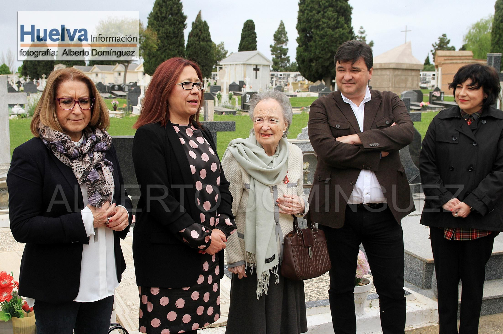Imágenes del homenaje a William Martin "el hombre que nunca existió" en el cementerio de la Soledad