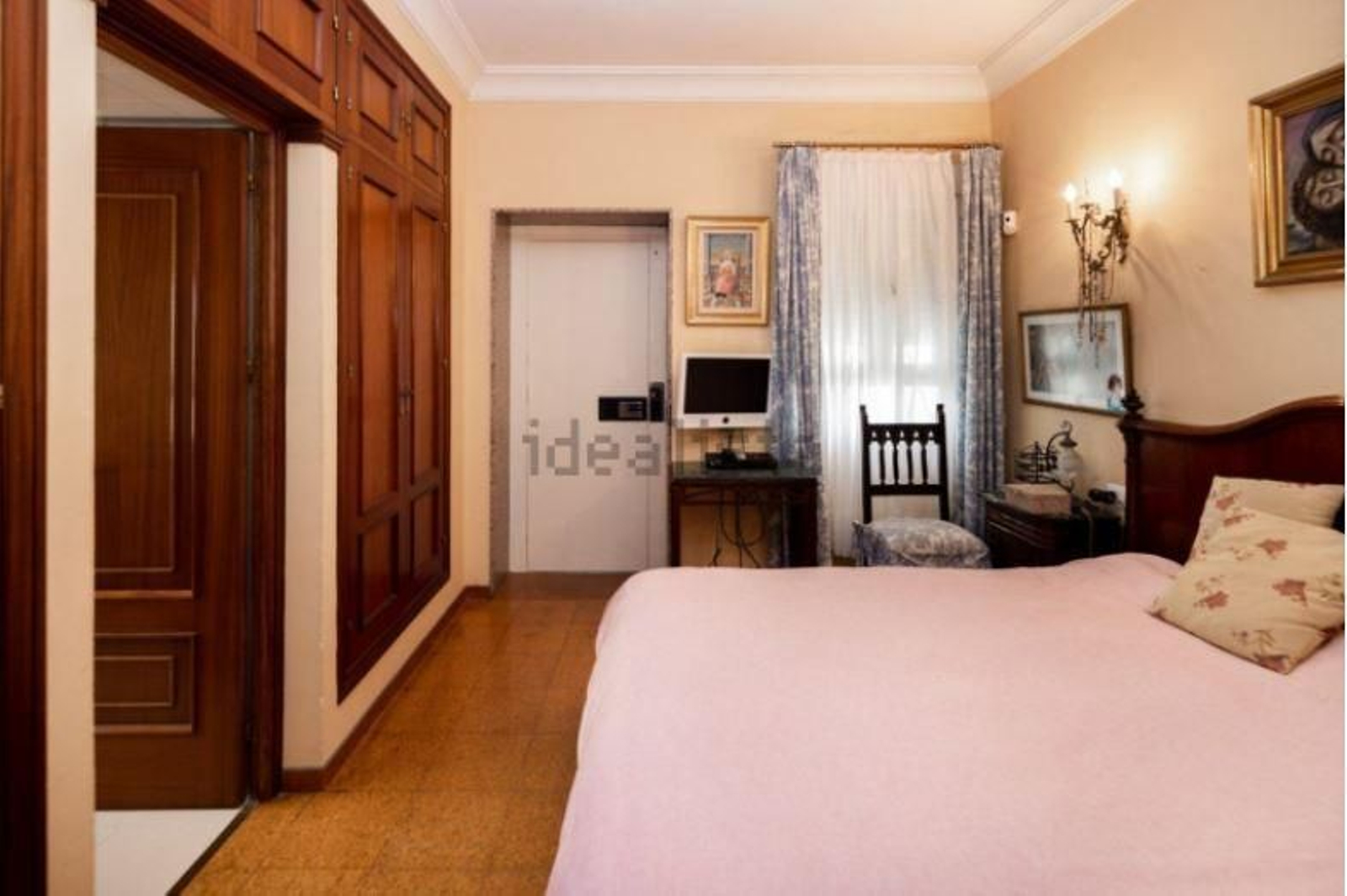 Las imágenes del chalé a la venta en el Paseo Marítimo de Cádiz