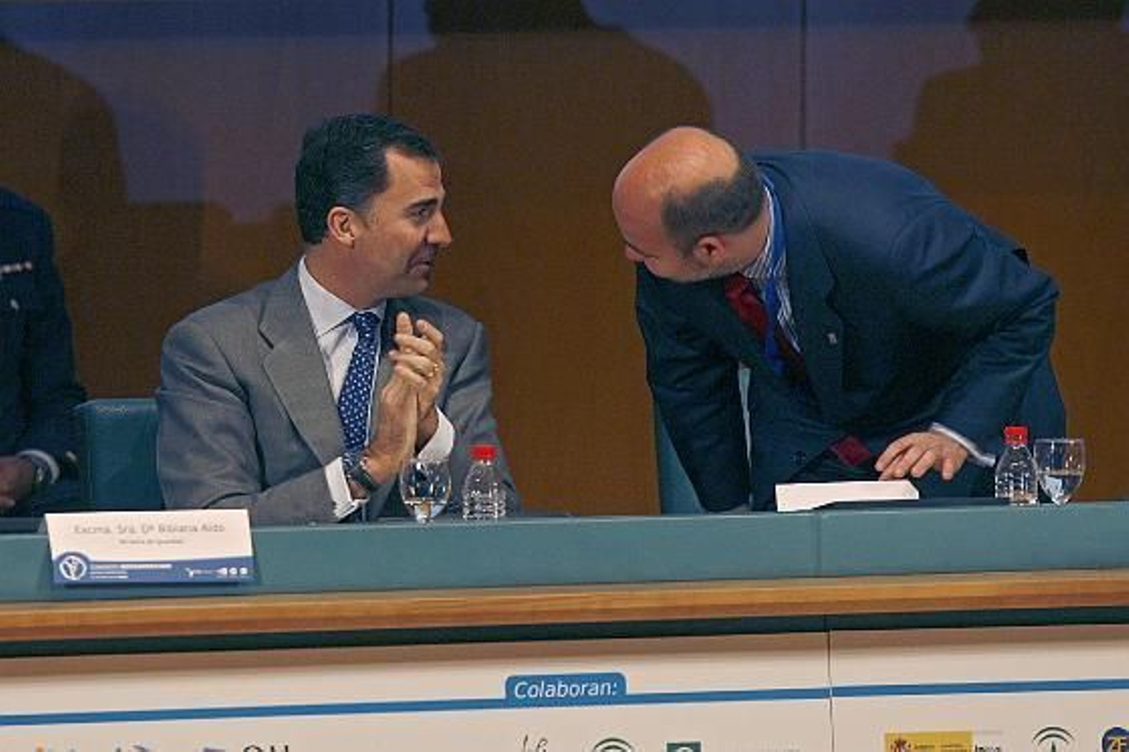 El acto de inauguración del Congreso Iberoamericano de Jóvenes Empresarios ha estado presidido por el Príncipe de Asturias, acompañado por la Ministra de Igualdad y la alcaldesa de Cádiz, entre otros

Foto: Joaquin Pino