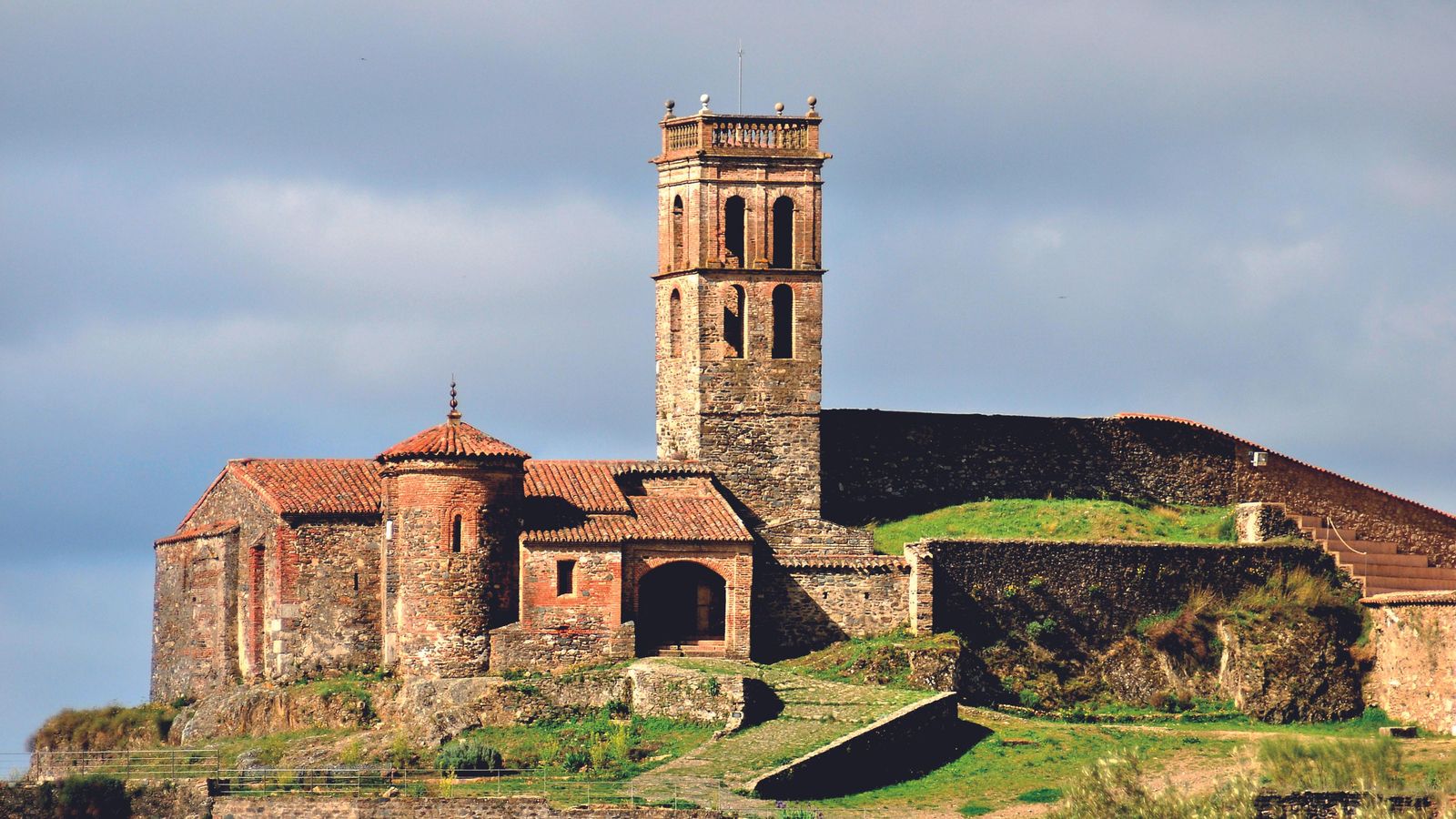 Vistas de Almonaster