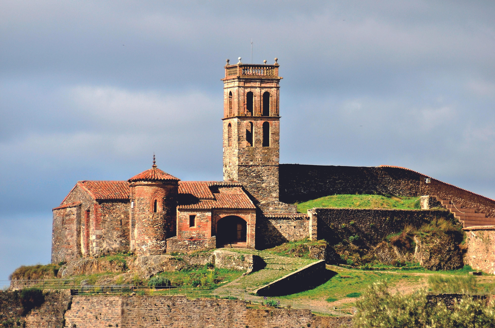 Vistas de Almonaster