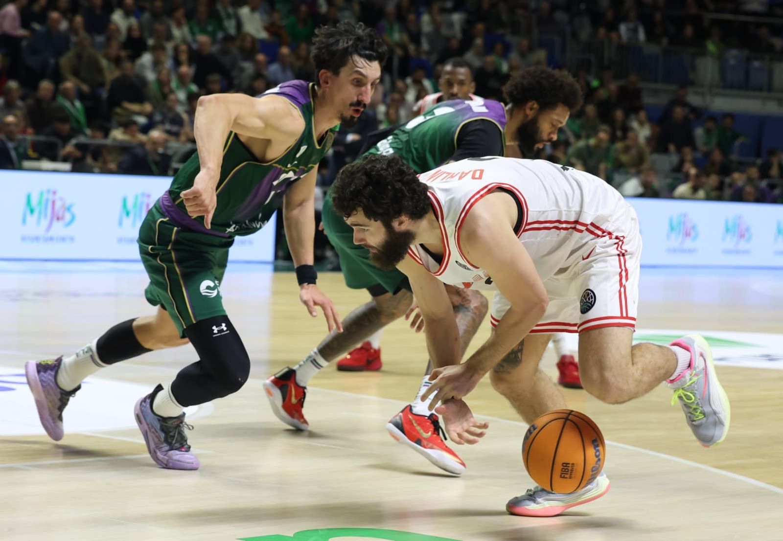 El Unicaja-Elan Chalon, en fotos