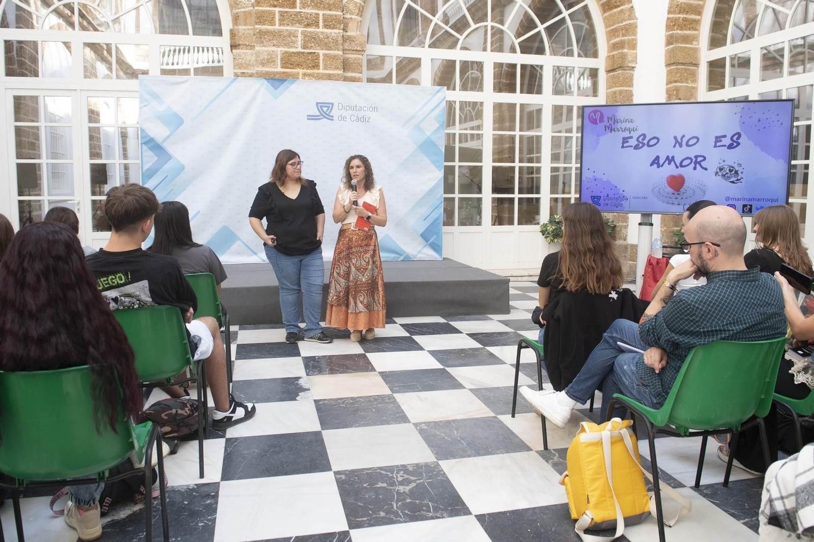 Foto de archivo de una de las actividades del Servicio de Igualdad de la Diputación de Cádiz, con la diputada Susana Sánchez Toro.
