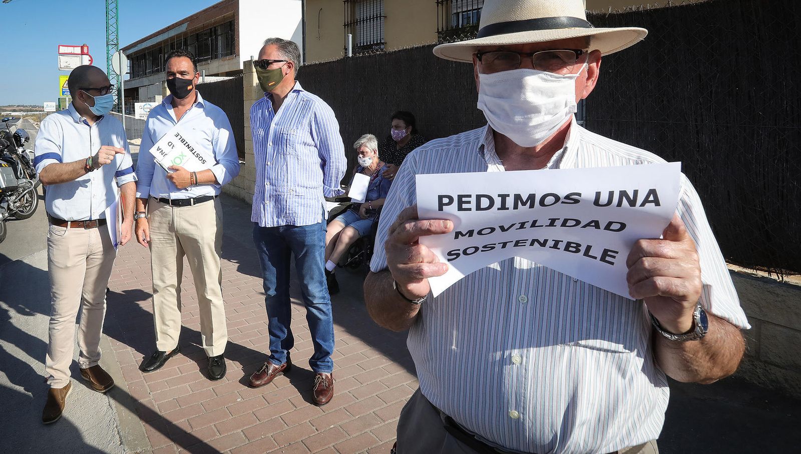 Concentración en el Pimiento para exigir más seguridad en la A-2003