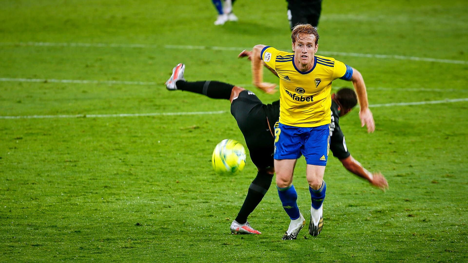 Partido de fútbol Cádiz CF - Granada Partido de fútbol Cádiz CF - Granada