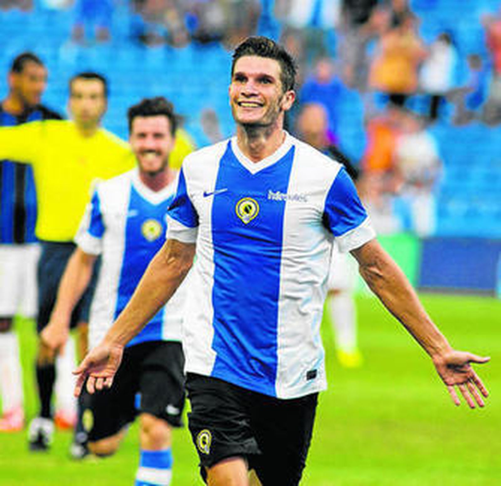 Adri Cuevas celebra su primer gol con el Hércules, el pasado sábado.