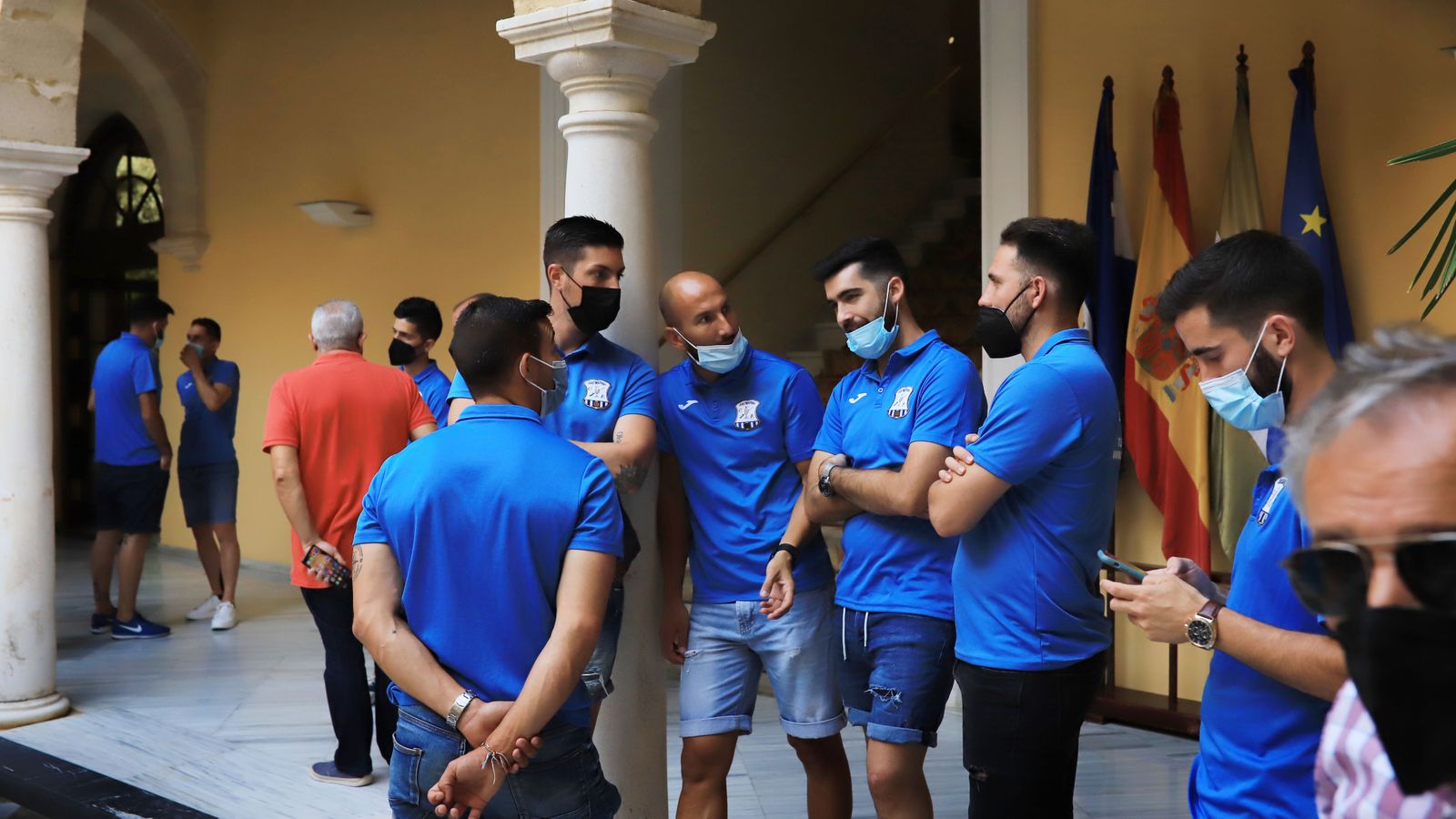 La alcaldesa recibe al Jerez Industrial por su ascenso a División de Honor