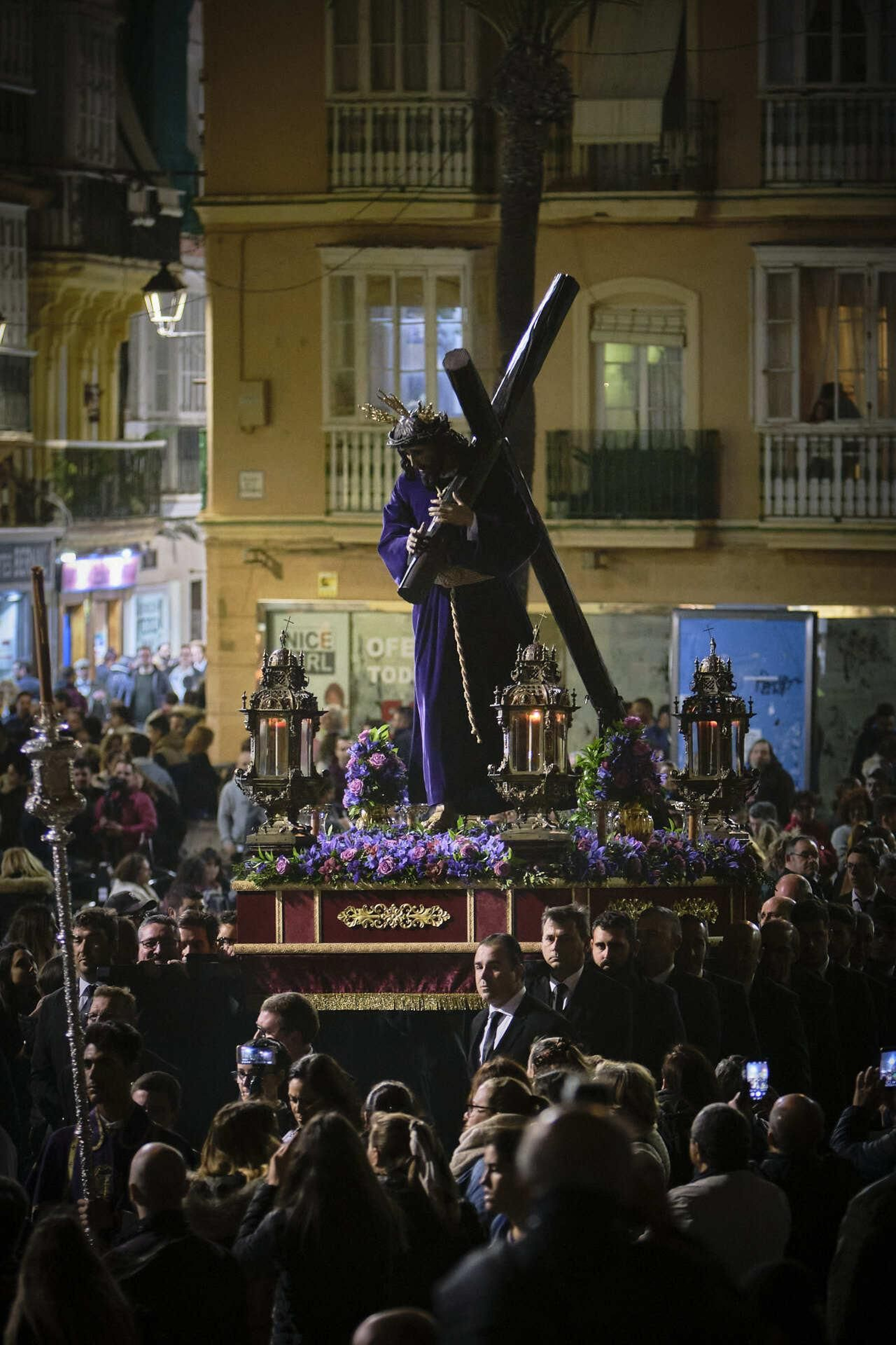 Traslado del Señor del Mayor Dolor a la Catedral para presidir el vía crucis general de hermandades