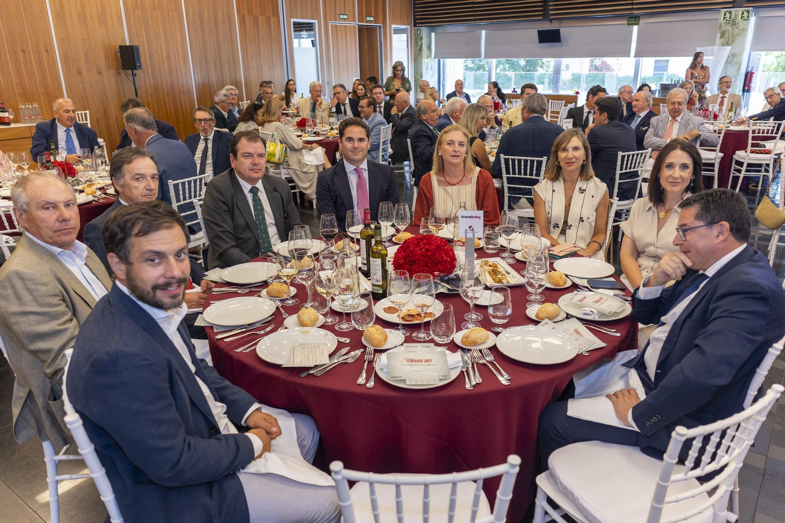 Asistentes a la entrega del IX Premio Federico Joly a José Bohórquez