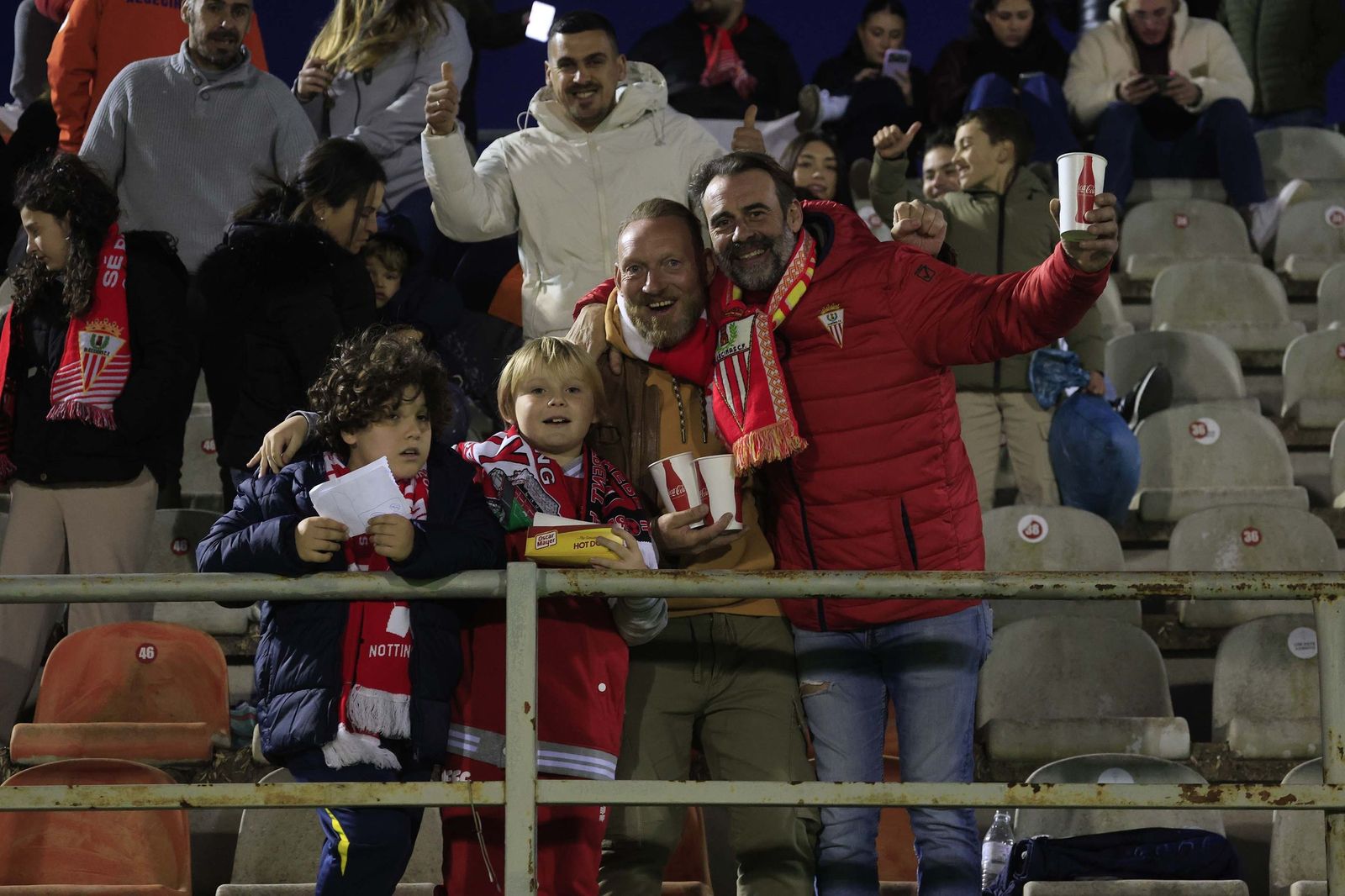Búscate en el Nuevo Mirador durante el Algeciras - Juventud Torremolinos de Primera Federación